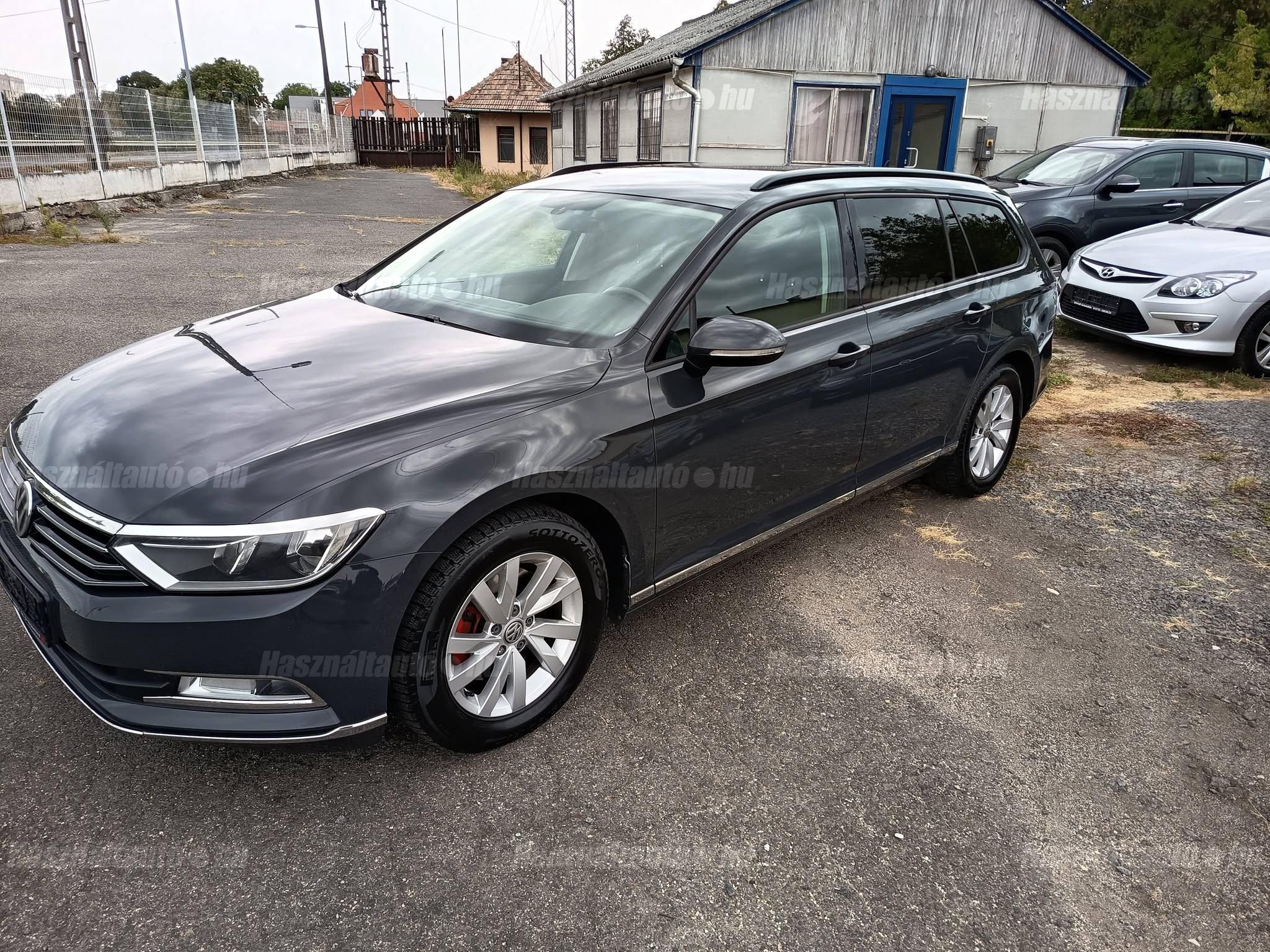 VOLKSWAGEN PASSAT VIII 2018 - 1