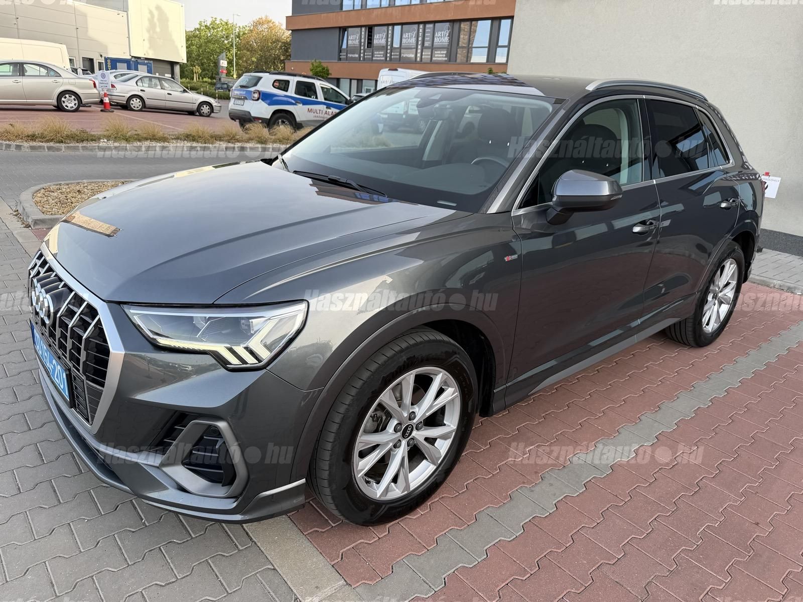 AUDI Q3 2021/11 - 1