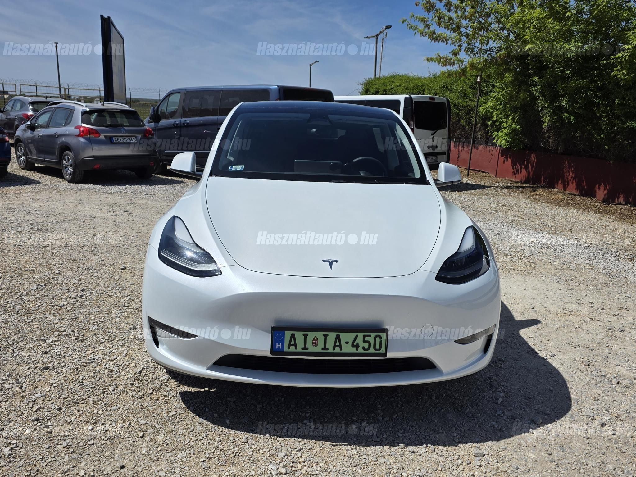 TESLA MODEL Y 2023 - 1