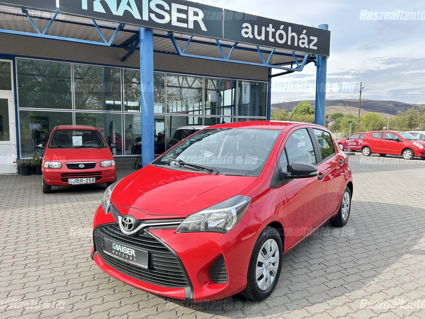 TOYOTA YARIS 2016/12 - 1