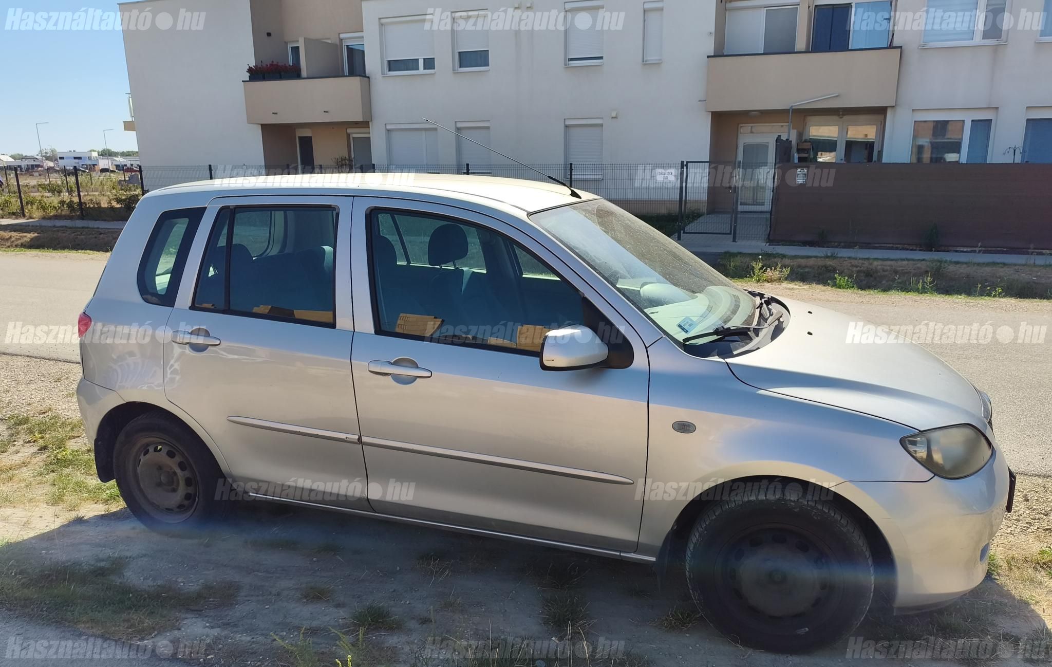 MAZDA 2 2004/12 - 1