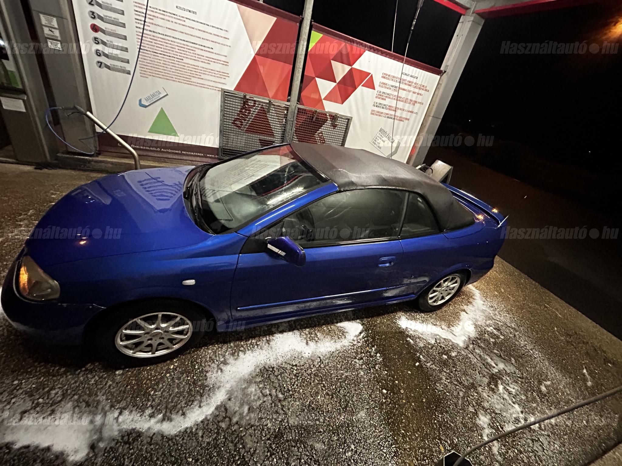 Eladó egy 2003-as Opel Astra G Cabrio 2.2 DTI Bertone kivitel, kézi sebességváltóval.
