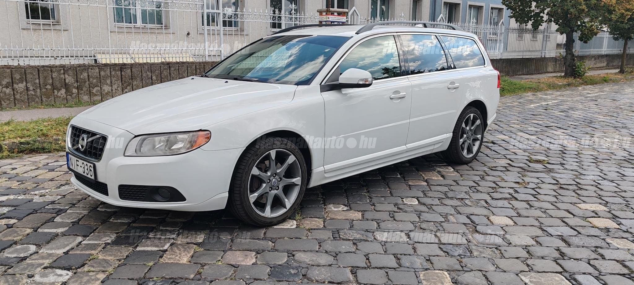 VOLVO V70 2010/11 - 1