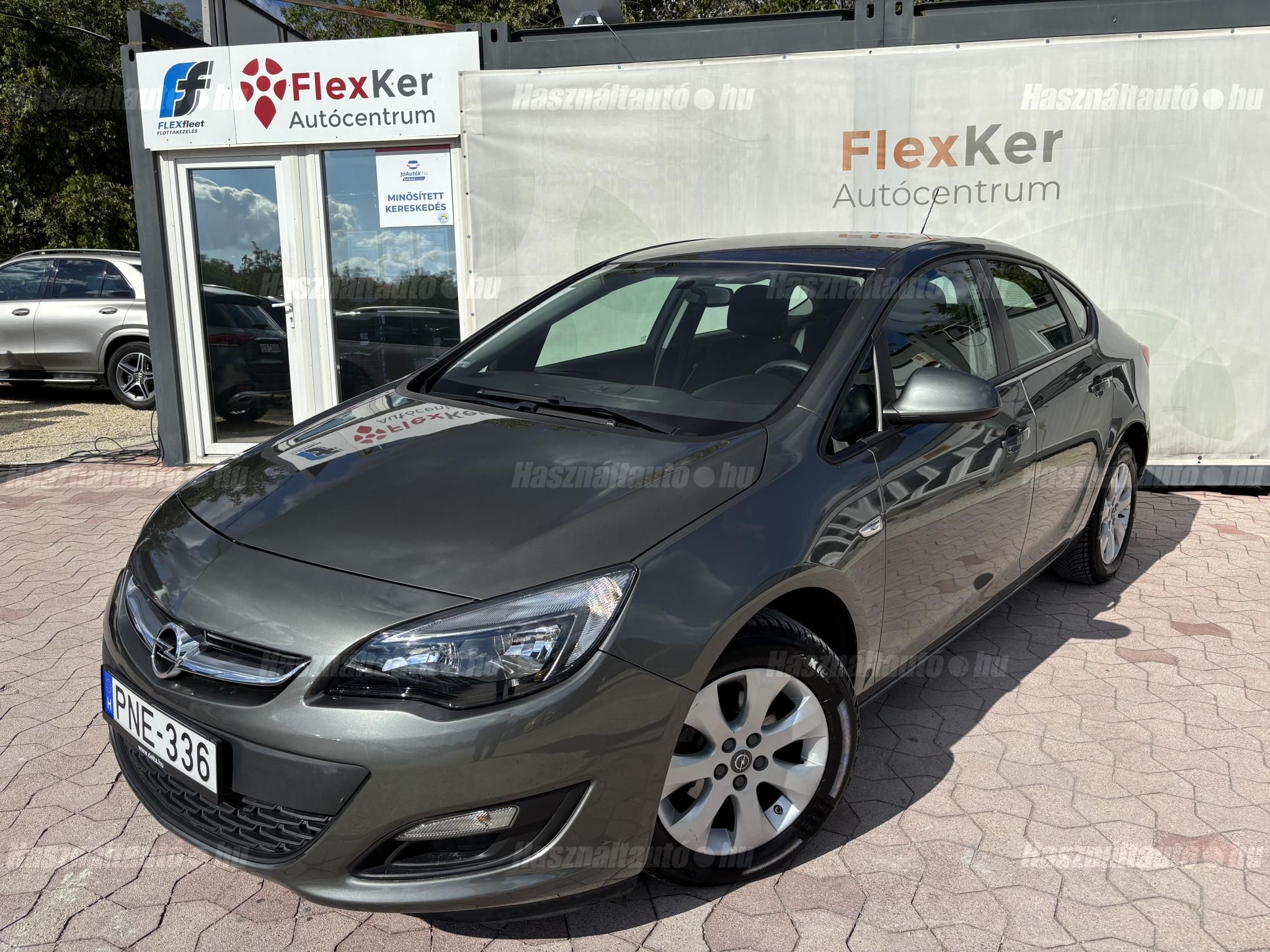 OPEL ASTRA J 2017/11 - 1