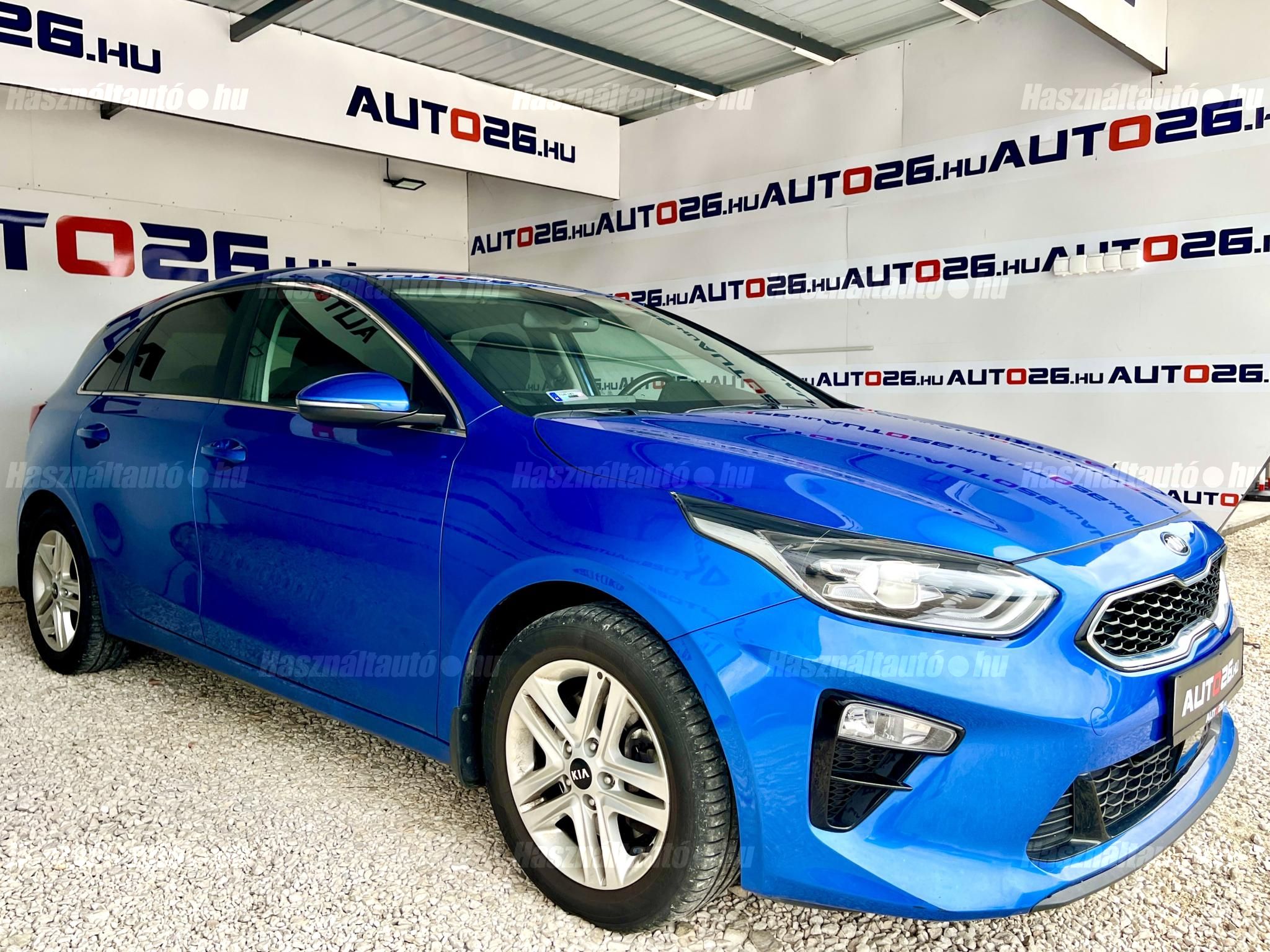 KIA CEE'D 2022/6 - 1