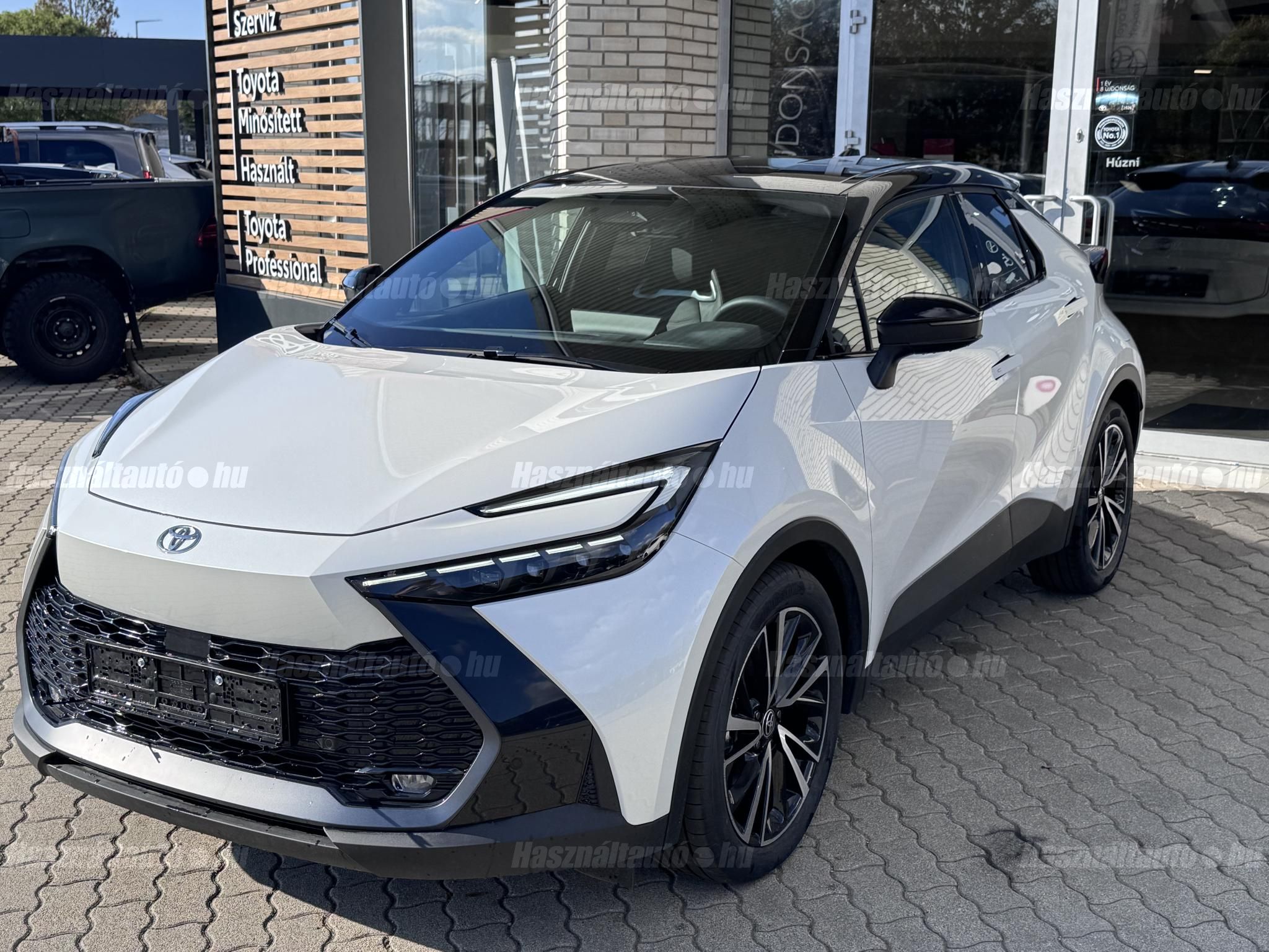 TOYOTA C-HR 2026/3 - 1