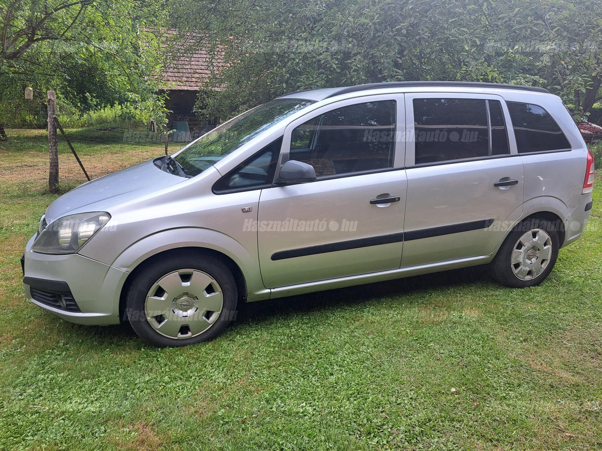 OPEL ZAFIRA B 2006/3 - 1