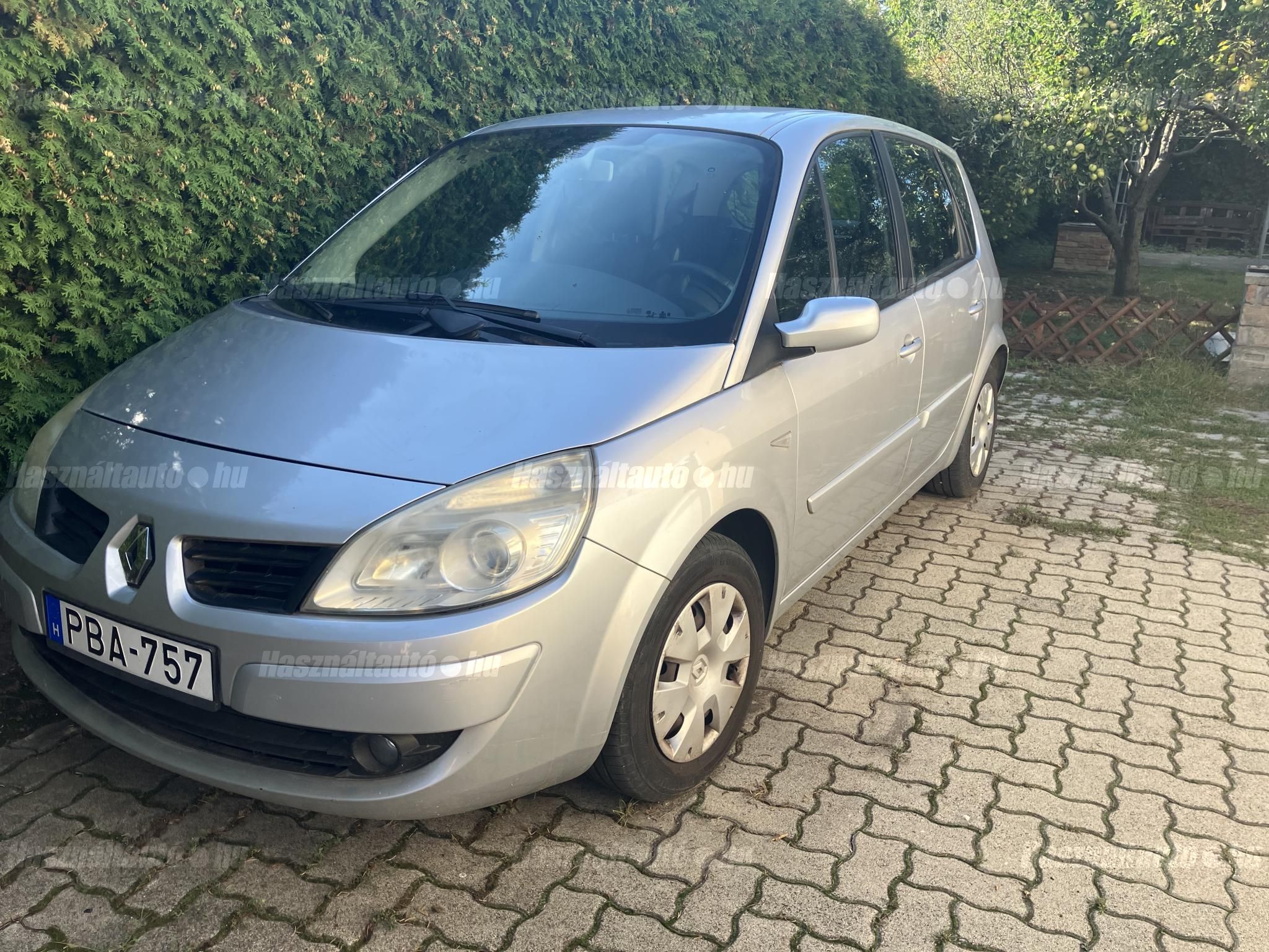 RENAULT SCENIC 2008/8 - 1