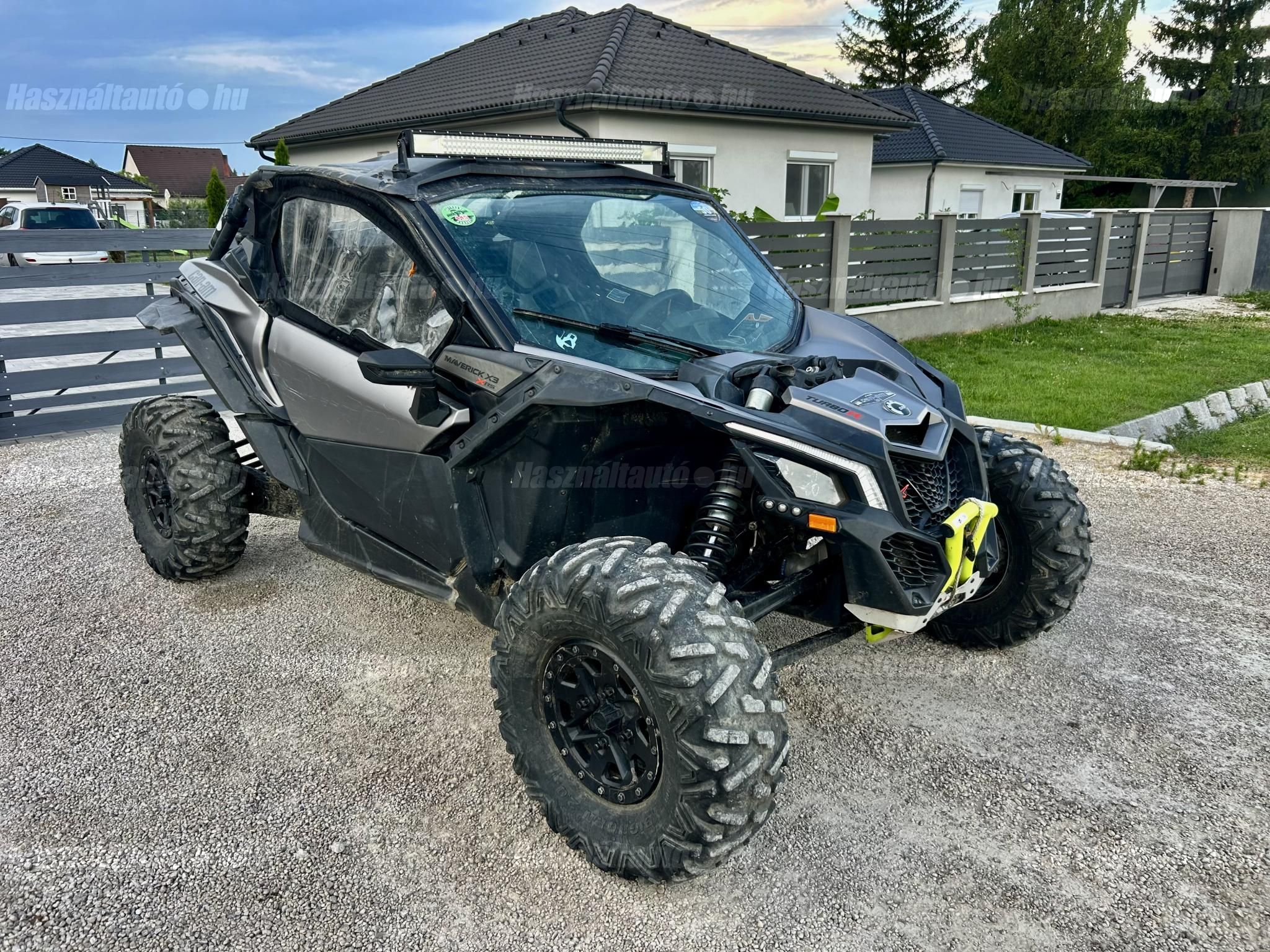 CAN-AM MAVERICK 2019/1 - 1