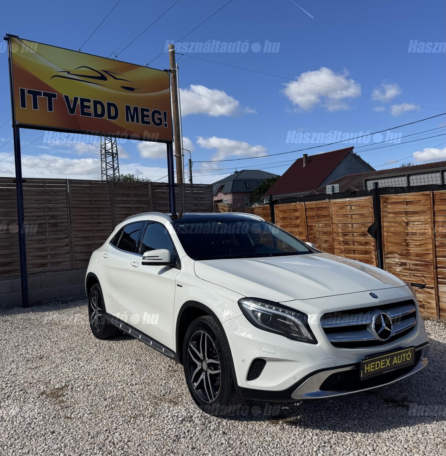 MERCEDES-BENZ GLA 200 2016/9 - 1
