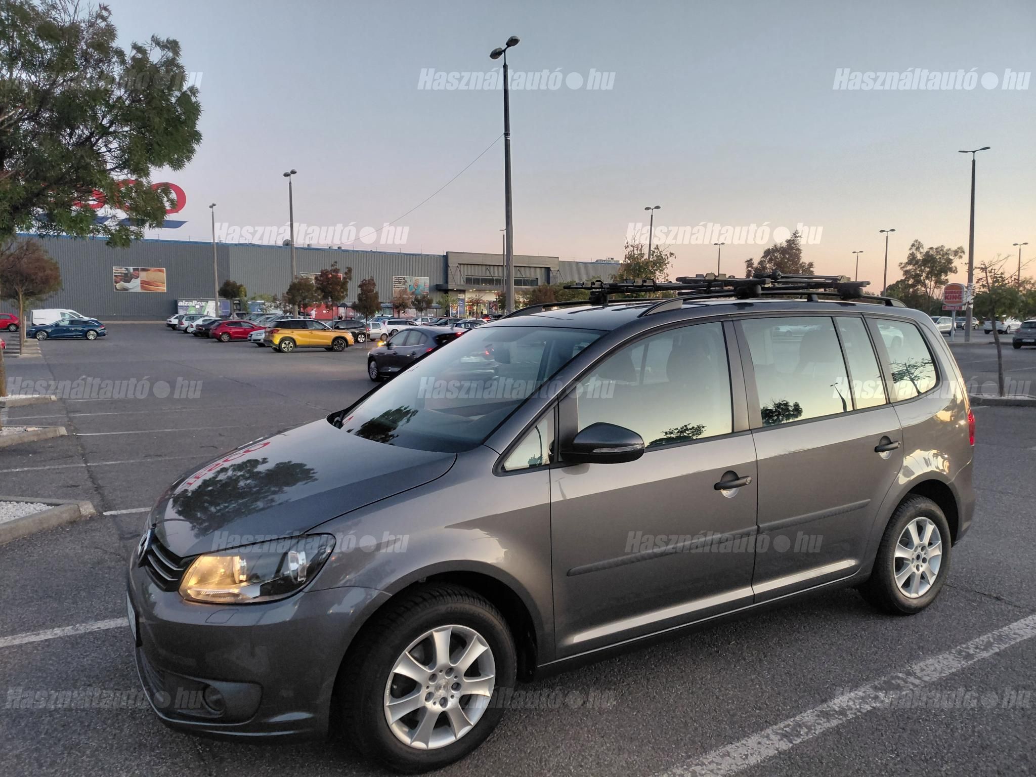 VOLKSWAGEN TOURAN 2011/9 - 1