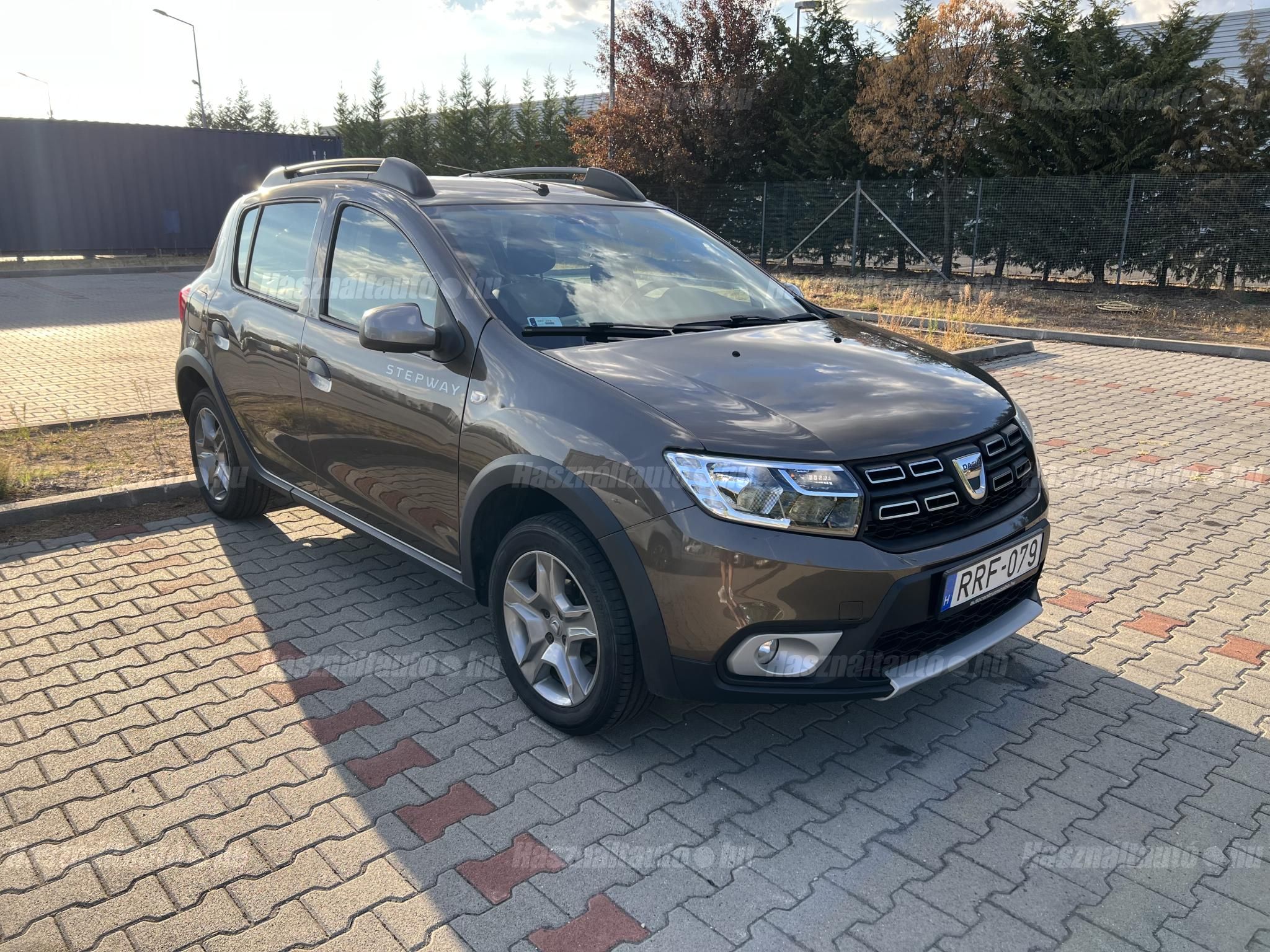 DACIA SANDERO 2019/9 - 1