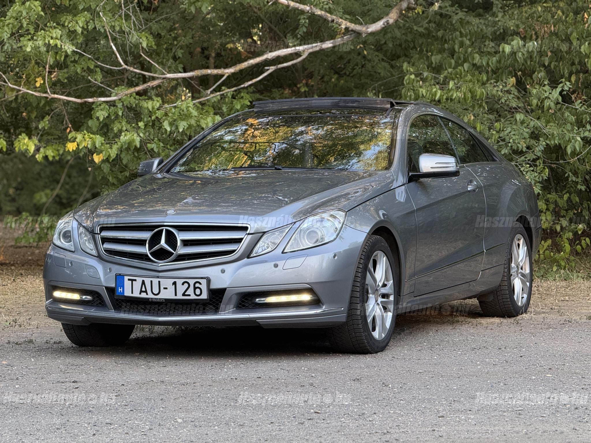 MERCEDES-BENZ E-OSZTÁLY 2012/7 - 1