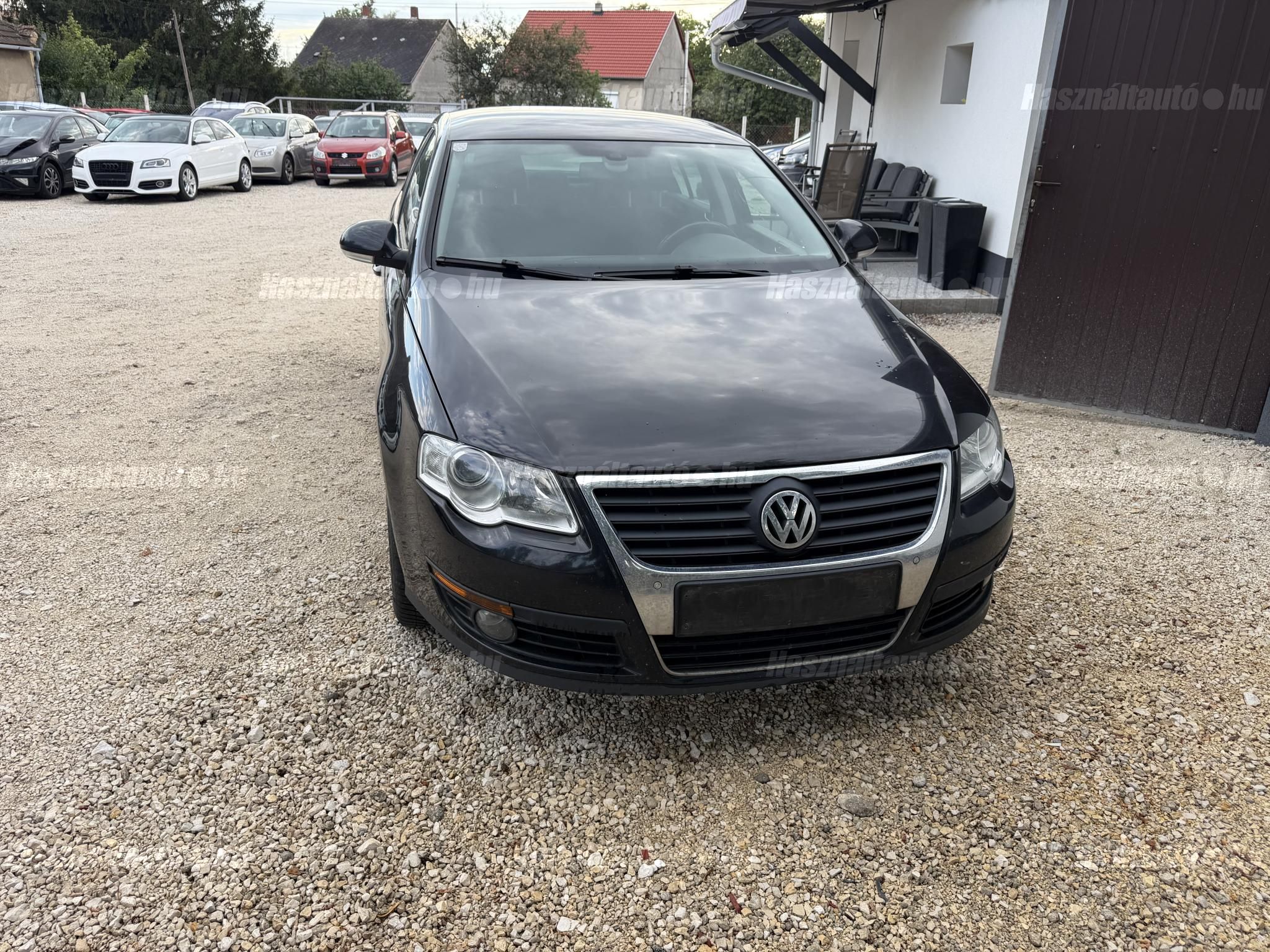 VOLKSWAGEN PASSAT 2010/6 - 1