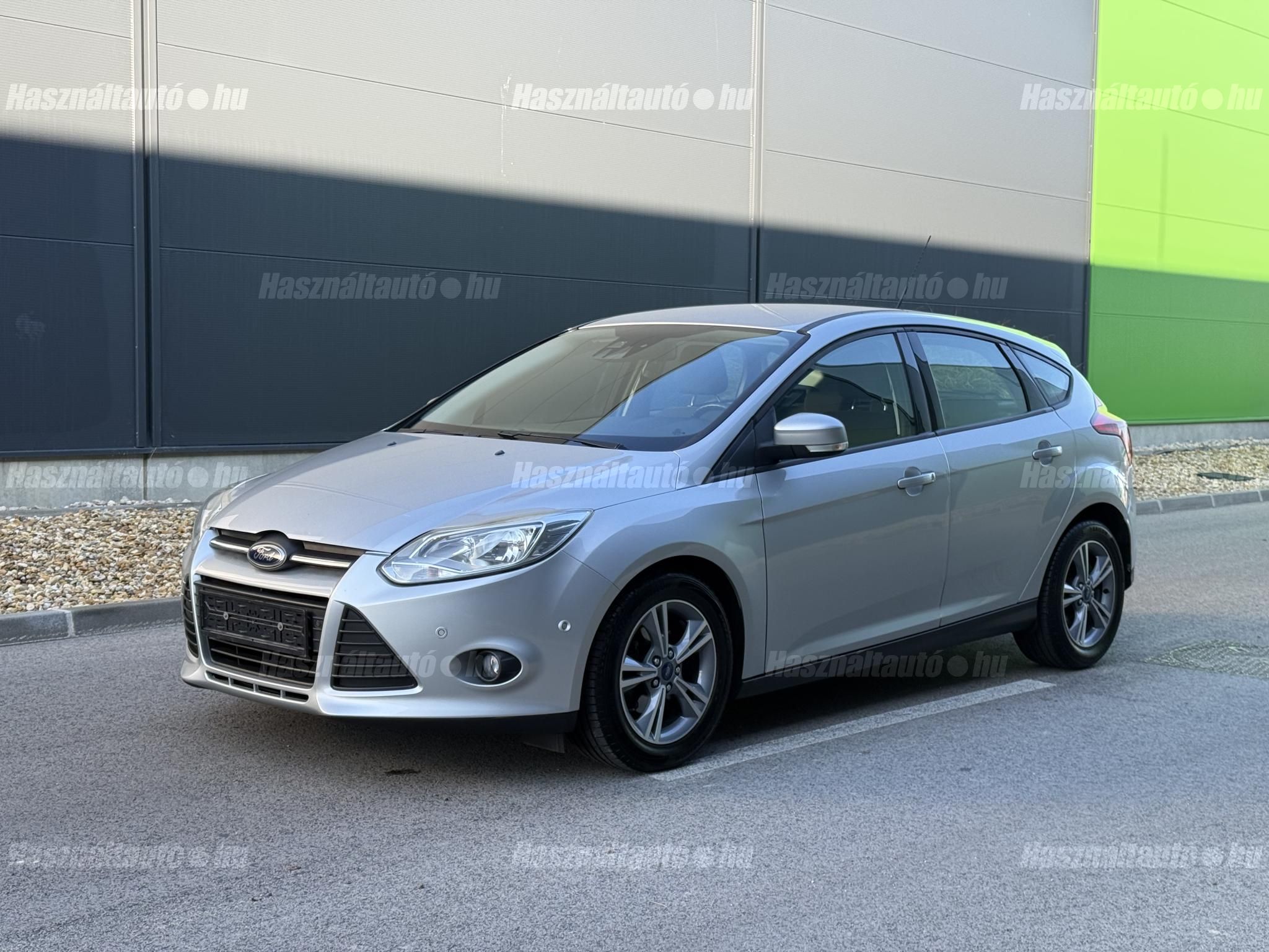 FORD FOCUS 2013/6 - 1