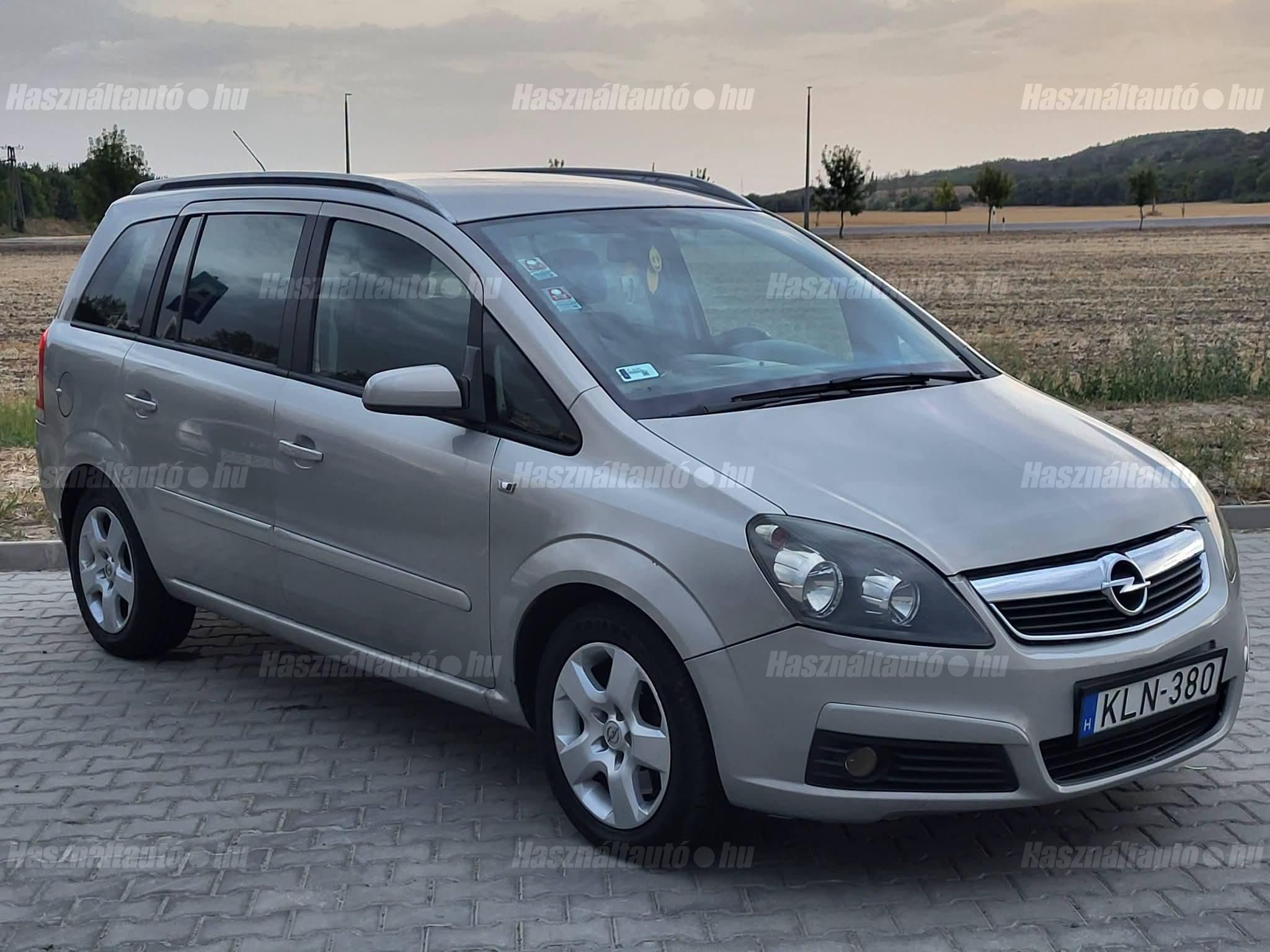 OPEL ZAFIRA B 2006/7 - 1