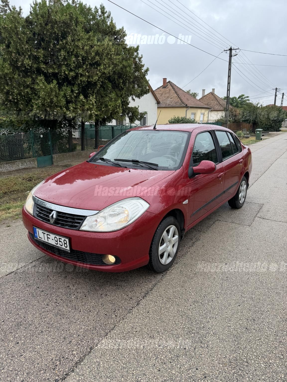 RENAULT THALIA 2011/12 - 1