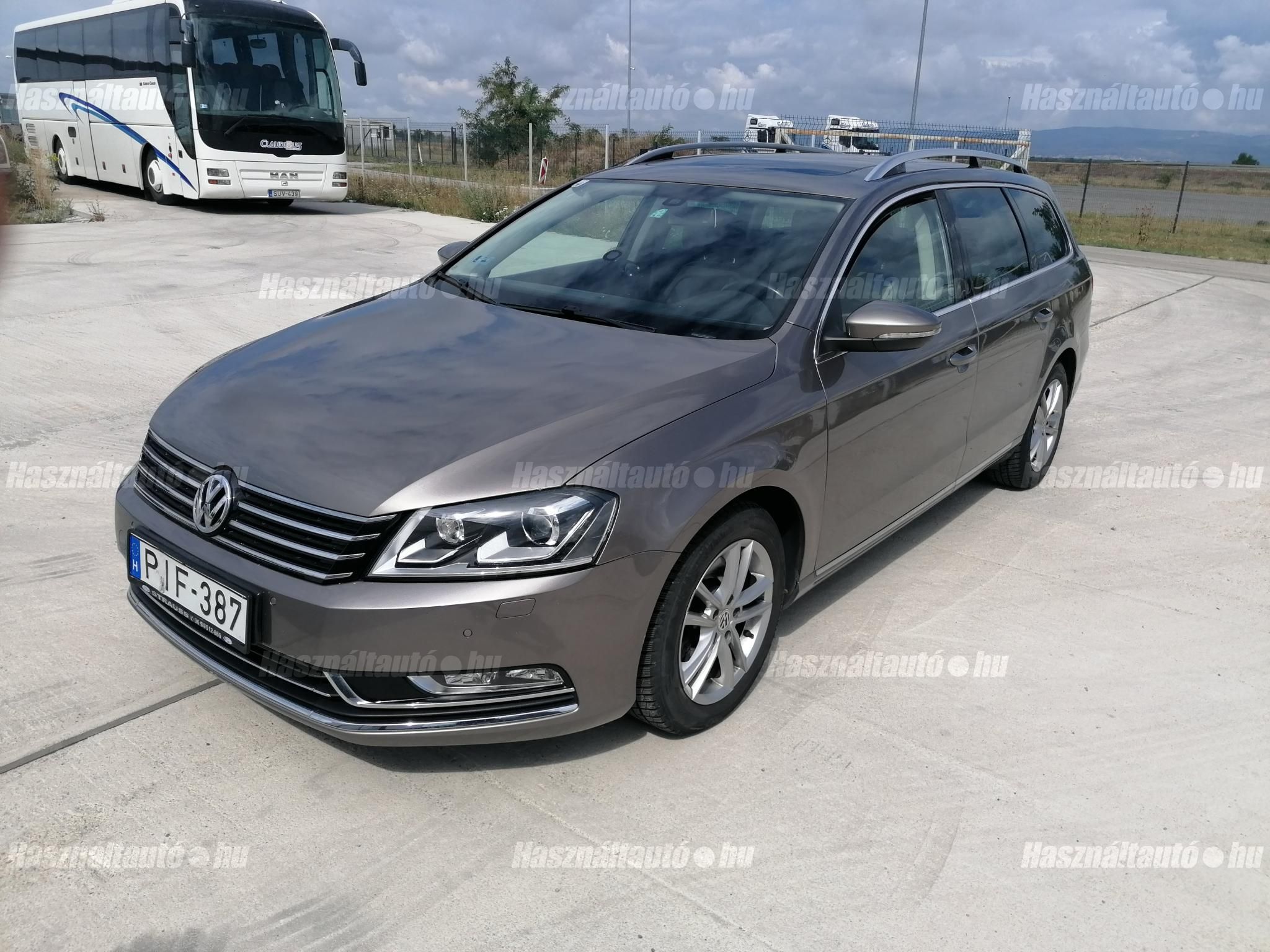 VOLKSWAGEN PASSAT VII 2011/8 - 1