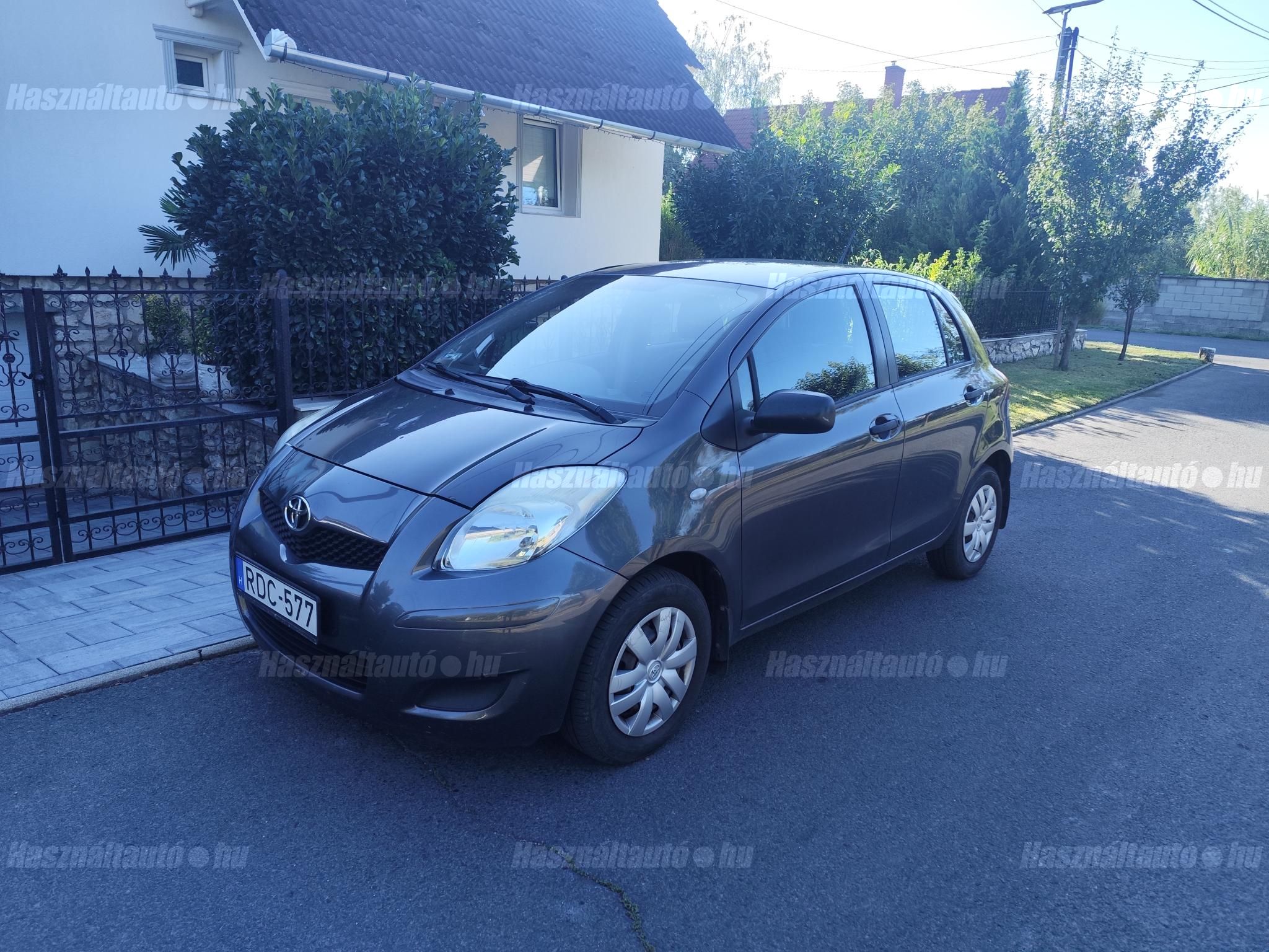 TOYOTA YARIS 2011/1 - 1