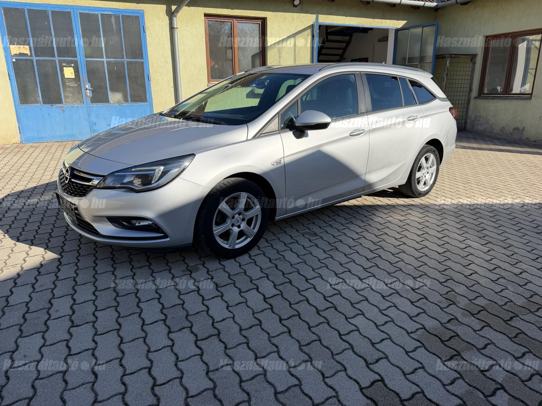 OPEL ASTRA K 2018 - 1