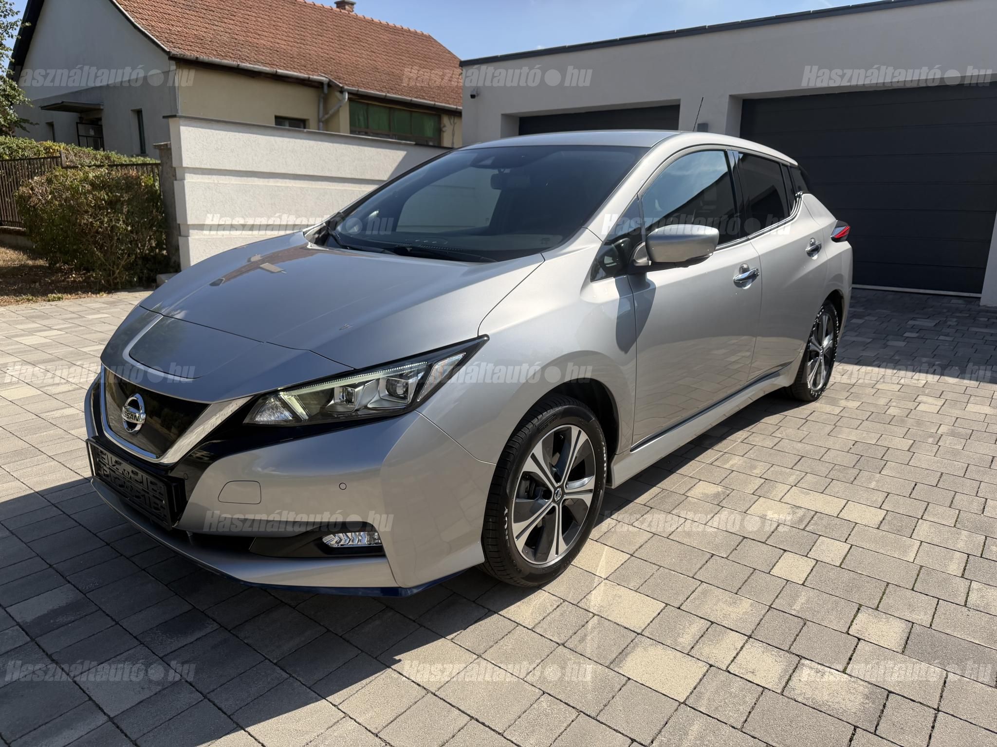 NISSAN LEAF 2021/6 - 1