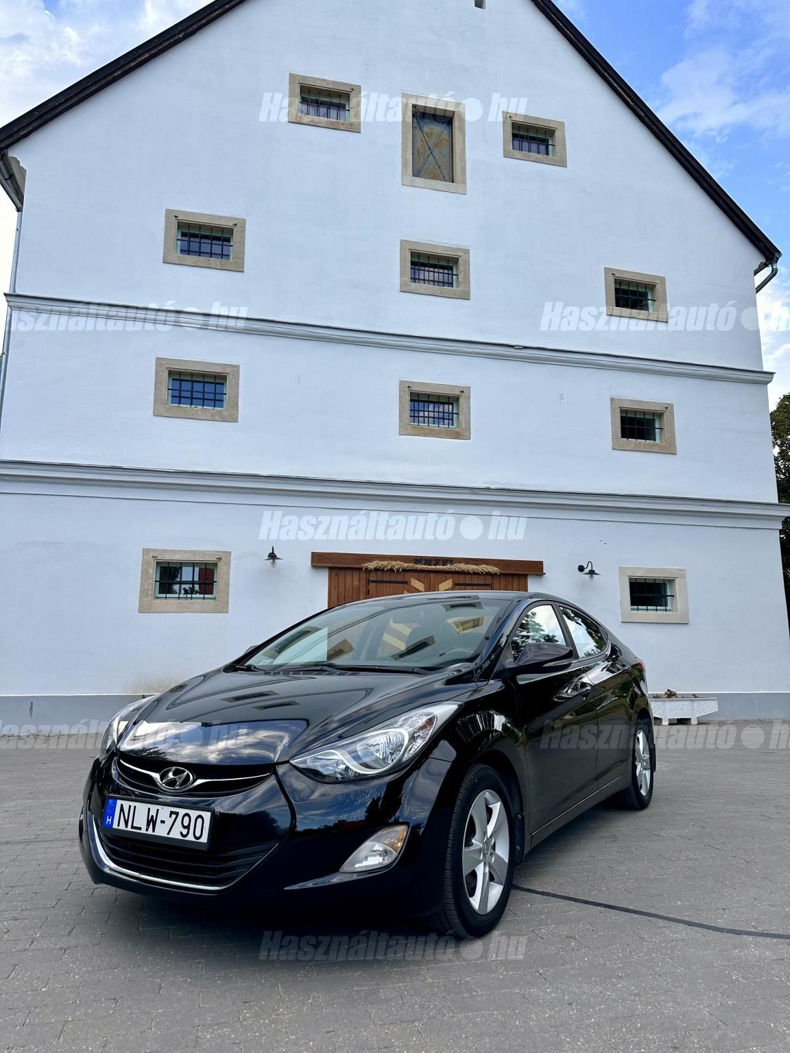 HYUNDAI ELANTRA 2012 - 1