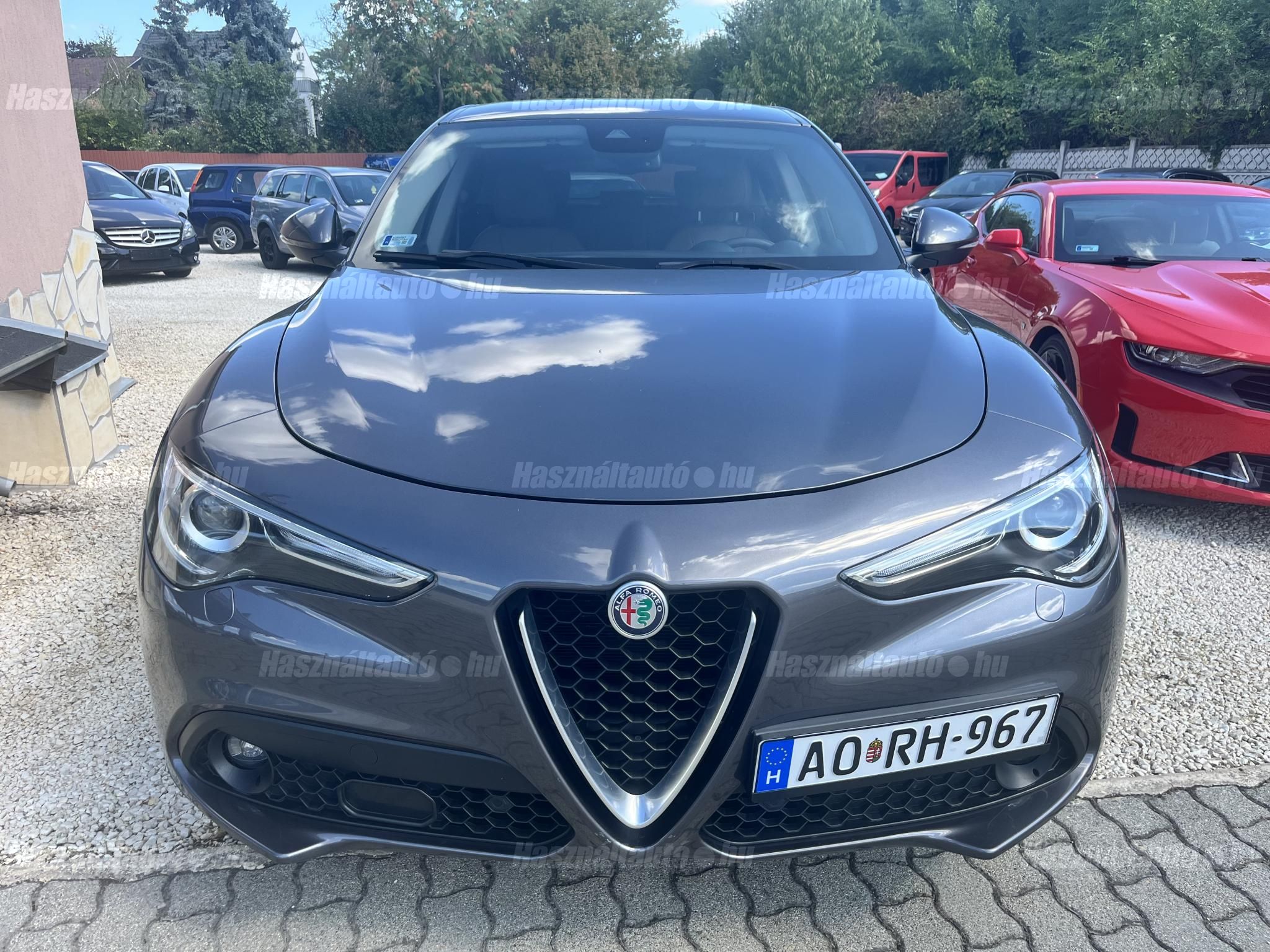 ALFA ROMEO STELVIO 2018/8 - 1