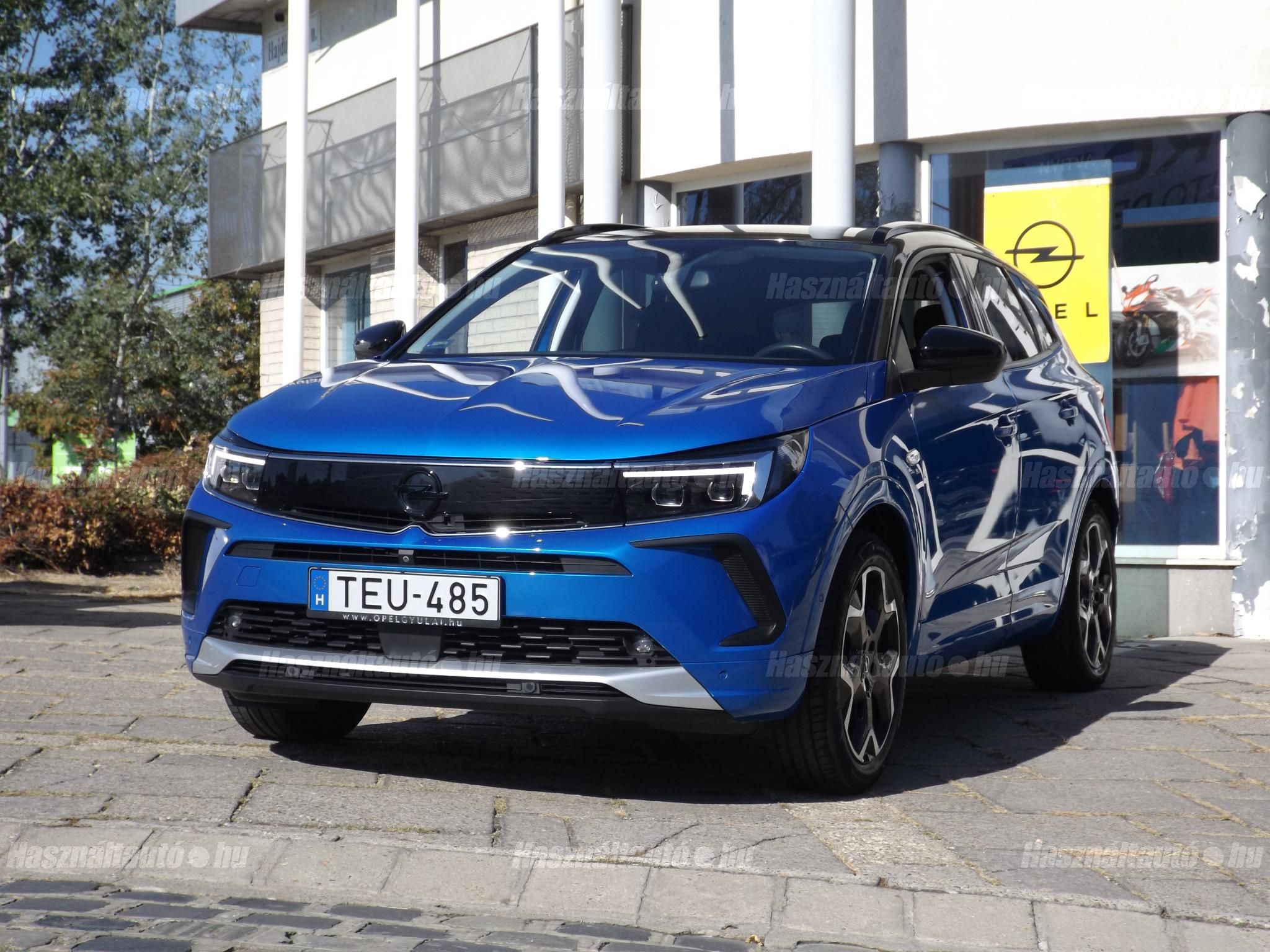 Opel márkakereskedés beszámolt autója!