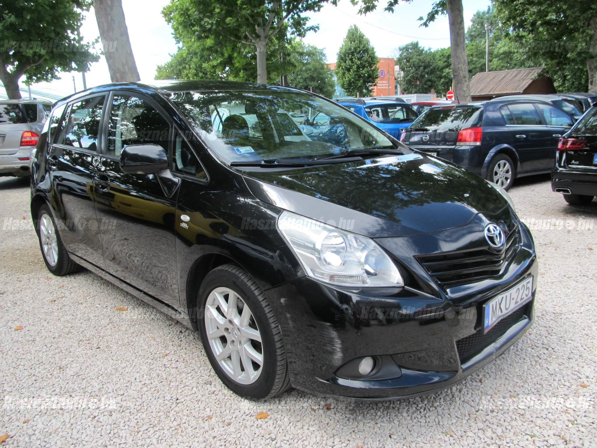 TOYOTA VERSO 2009/11 - 1