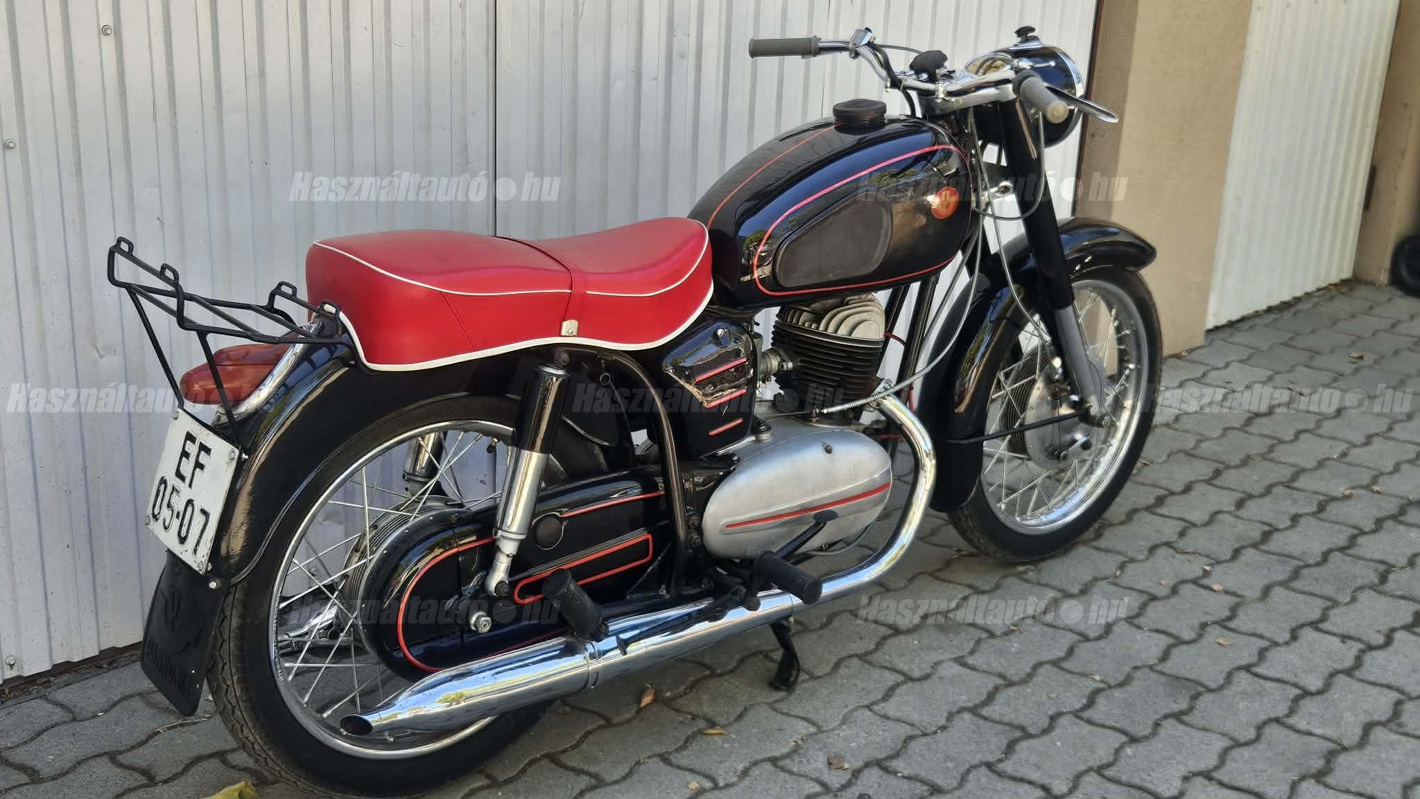 PANNONIA T1 1963/11 - 1