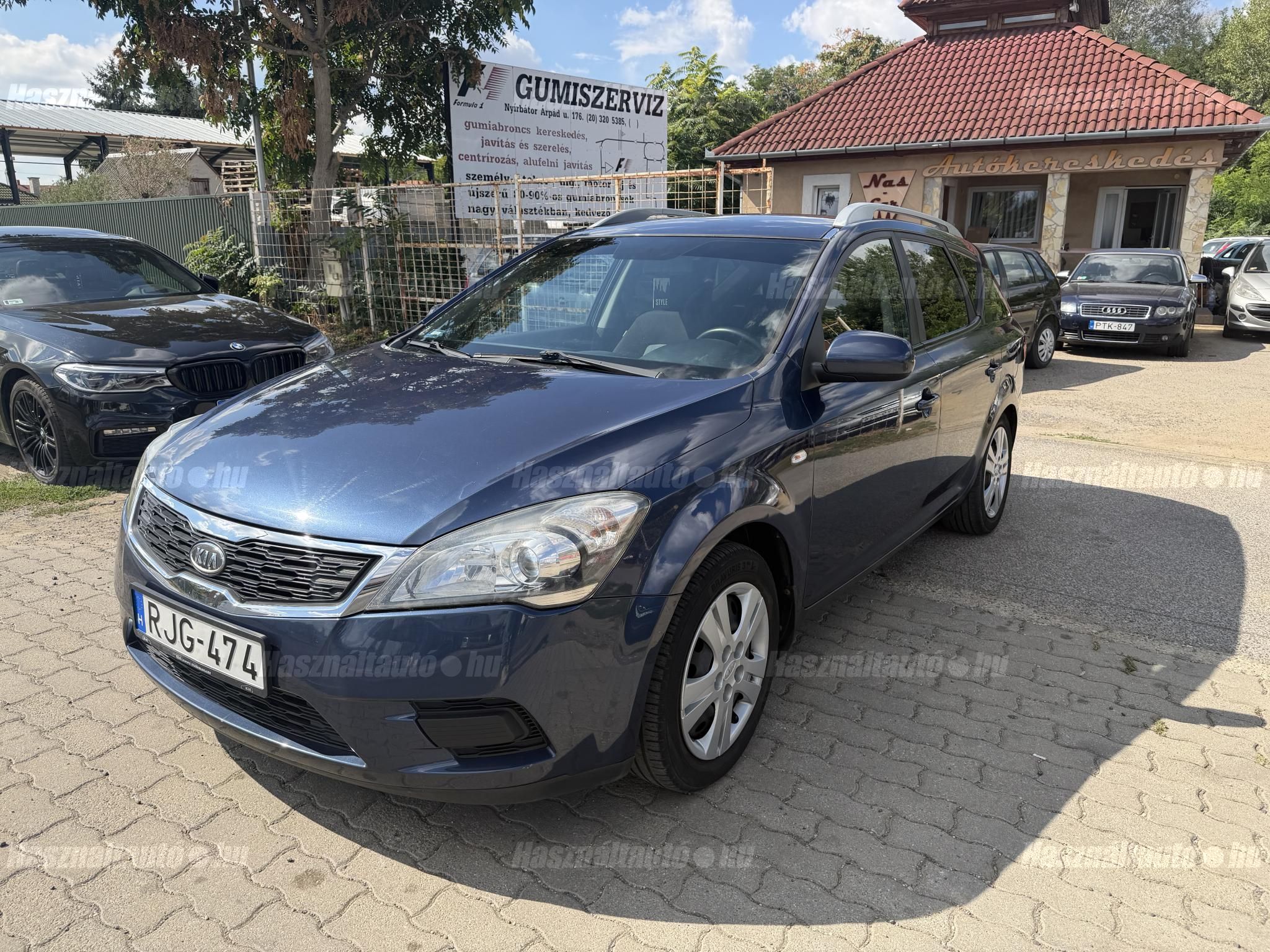 KIA CEE'D 2010/8 - 1
