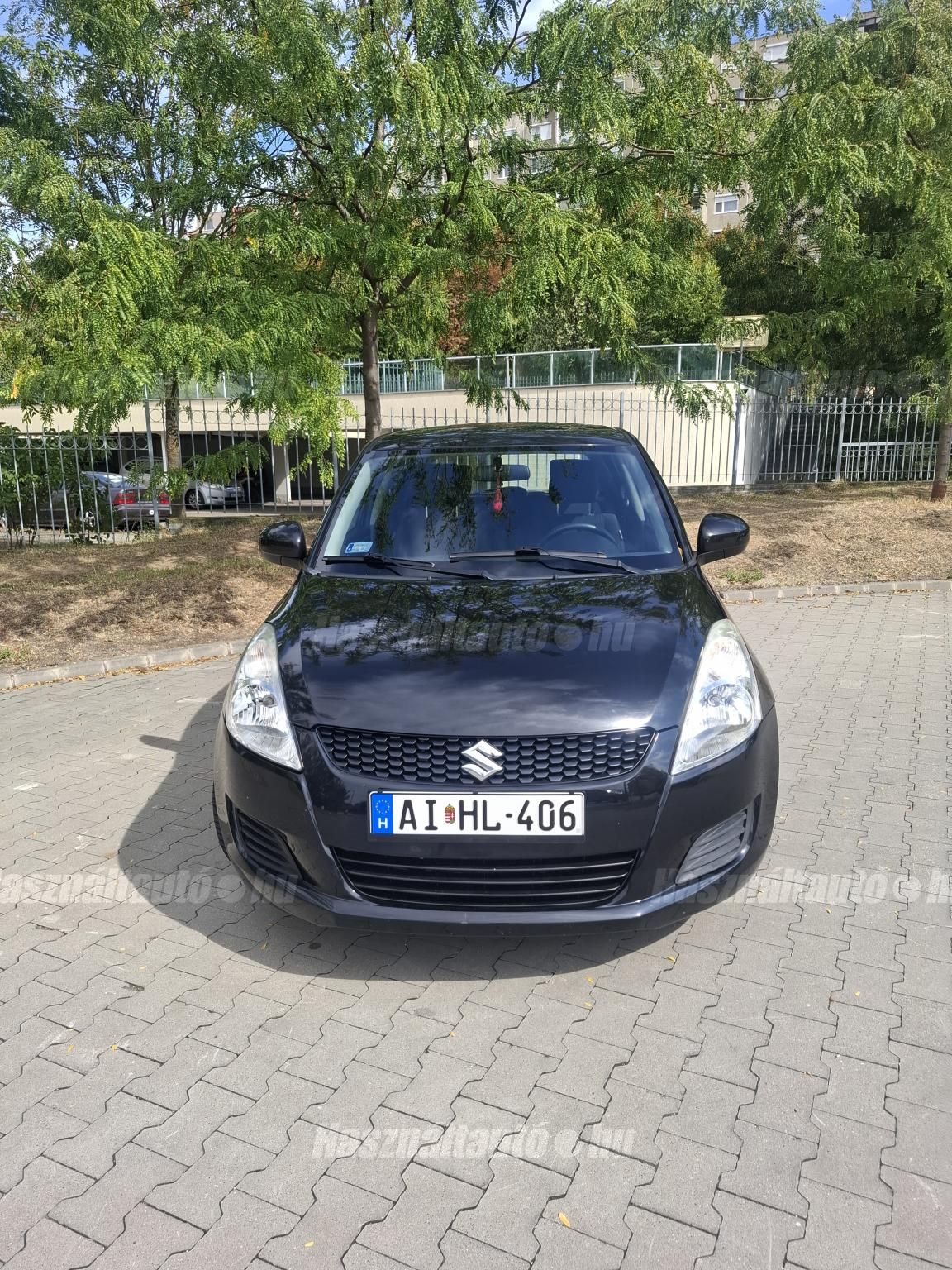 SUZUKI SWIFT 2011 - 1