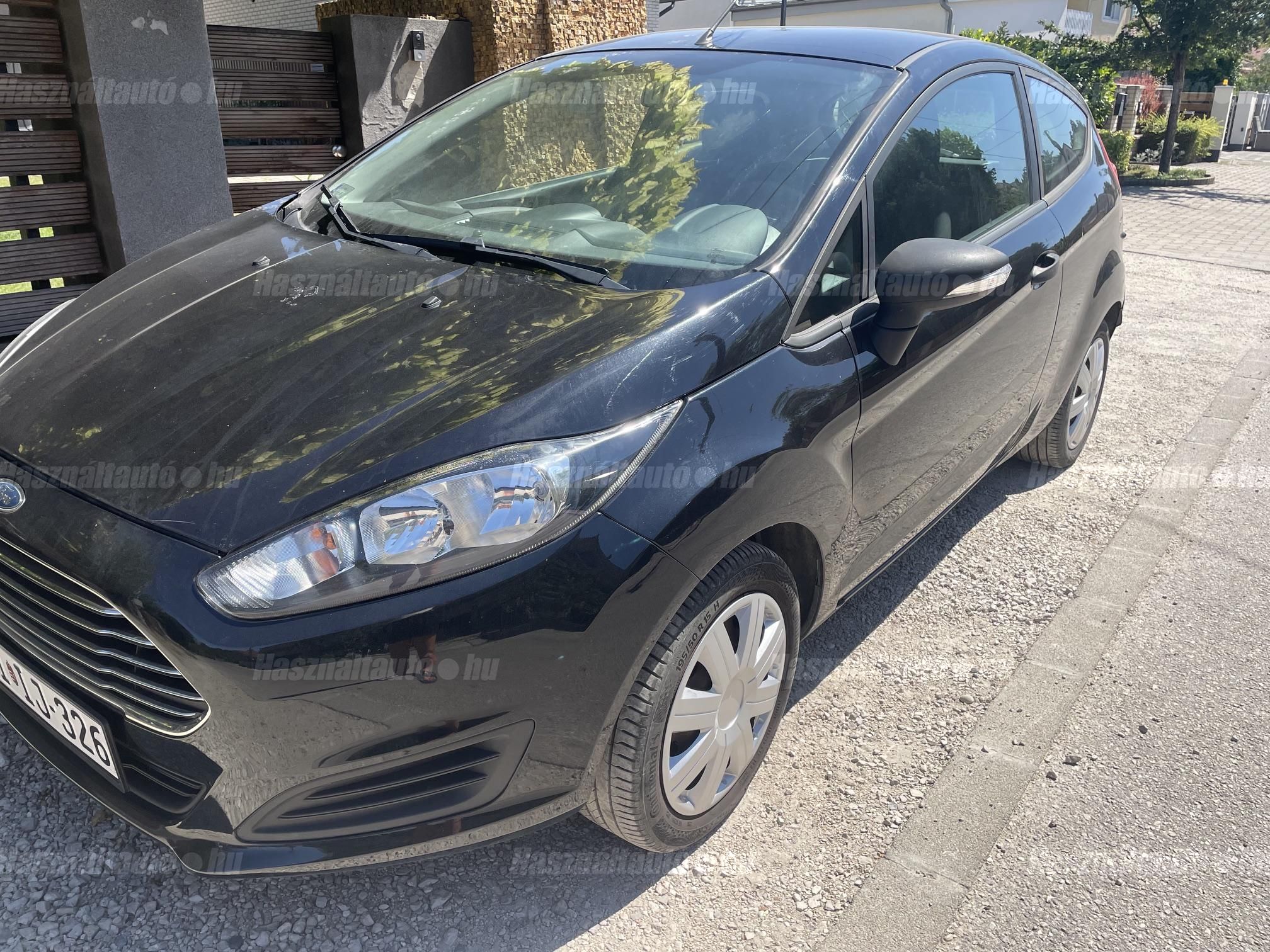FORD FIESTA 2015 - 1
