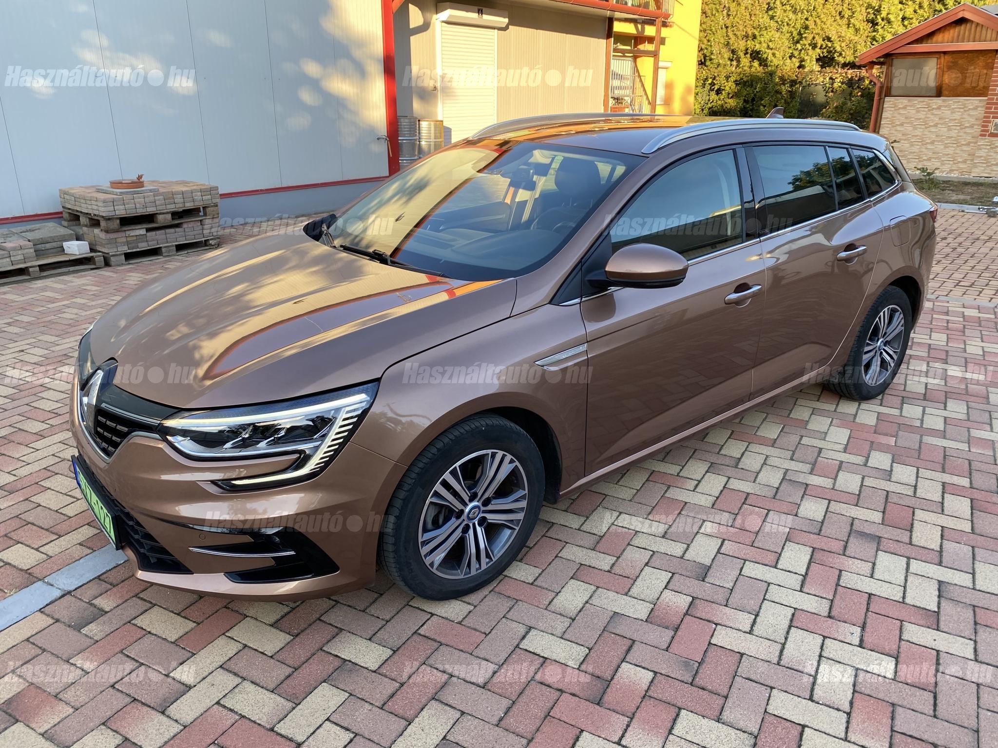 RENAULT MEGANE 2021 - 1
