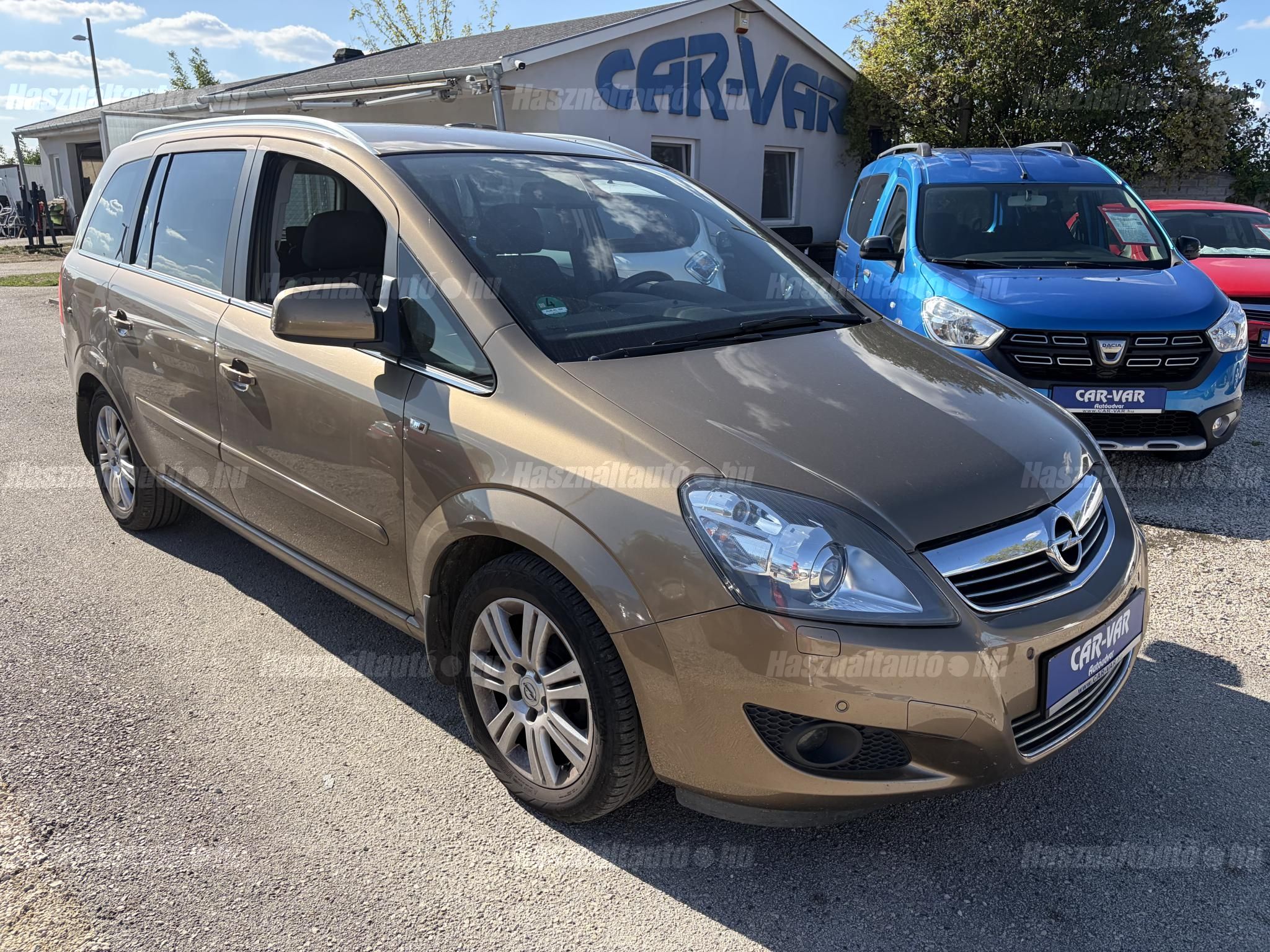 OPEL ZAFIRA B 2013/4 - 1