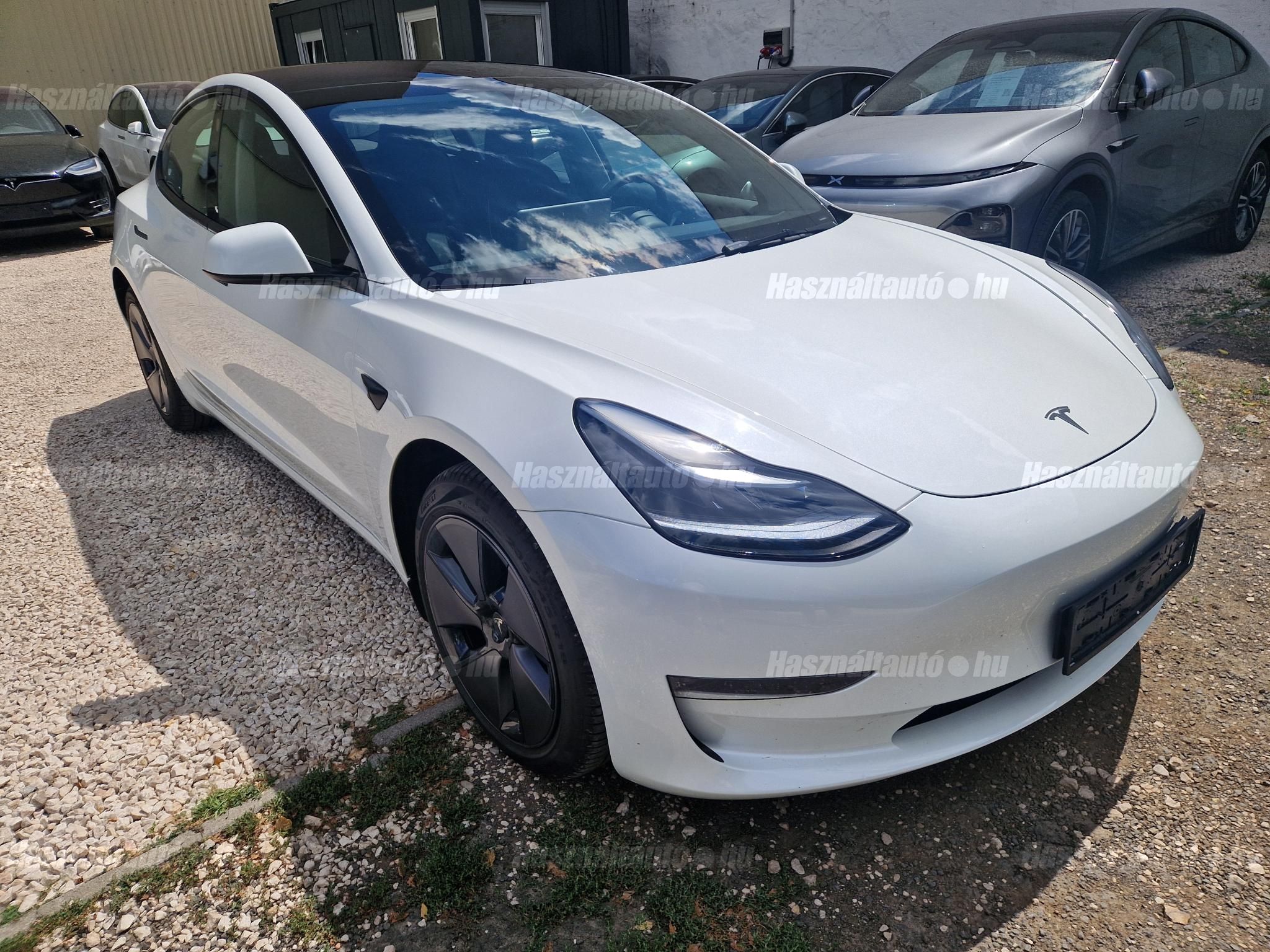 TESLA MODEL 3 2023/6 - 1