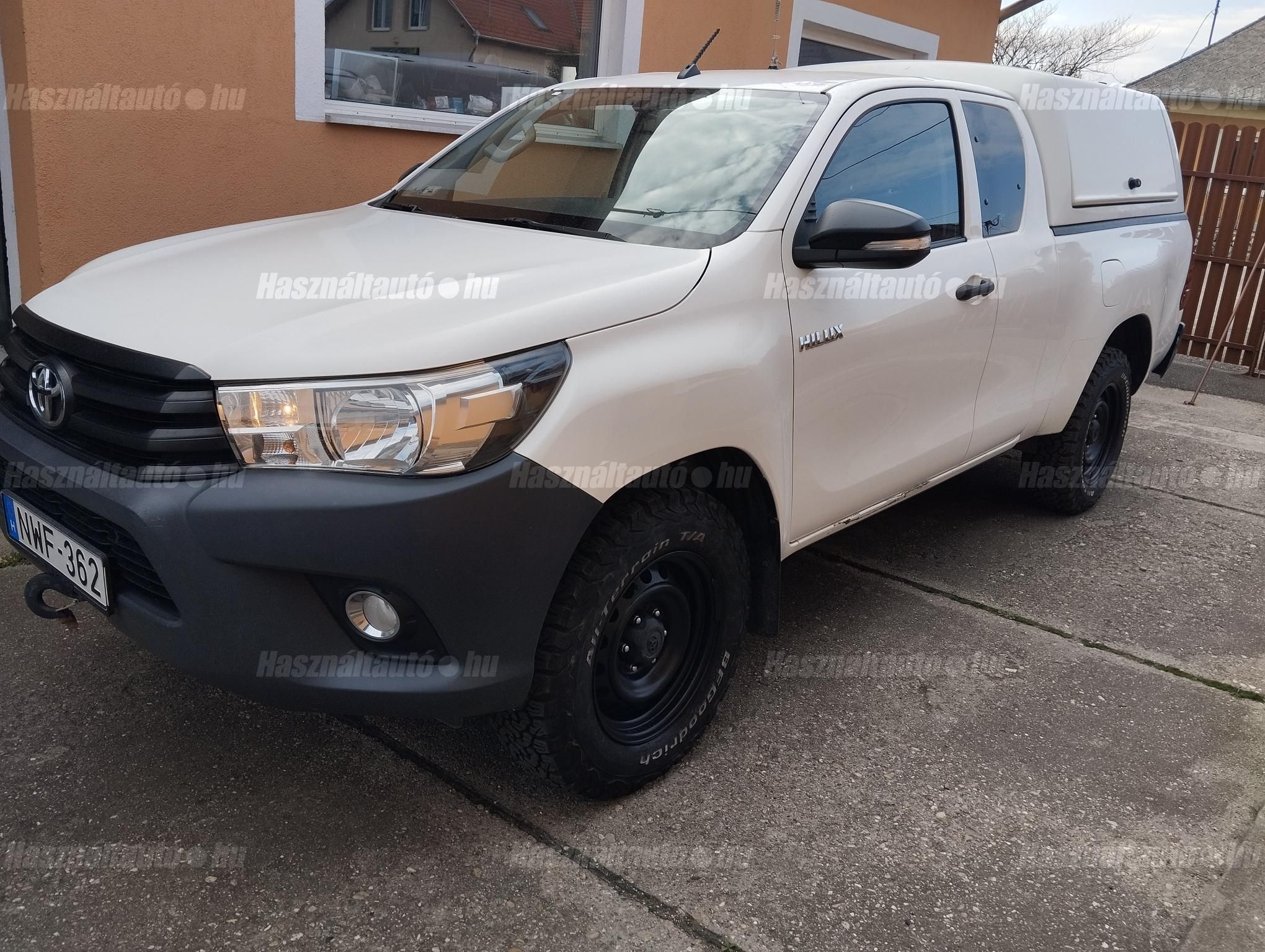 TOYOTA HILUX 2016/10 - 1