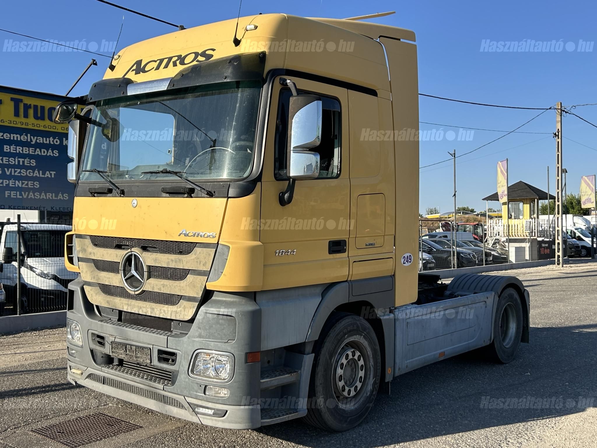 MERCEDES-BENZ 2012/6 - 1