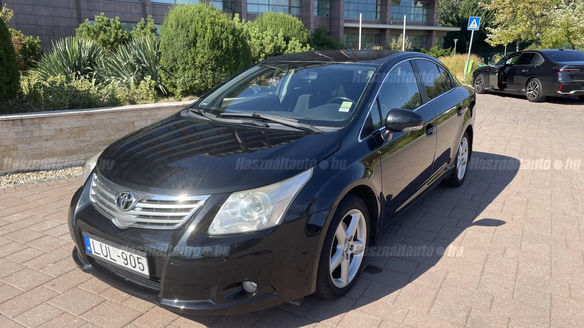 TOYOTA AVENSIS 2010/11 - 1