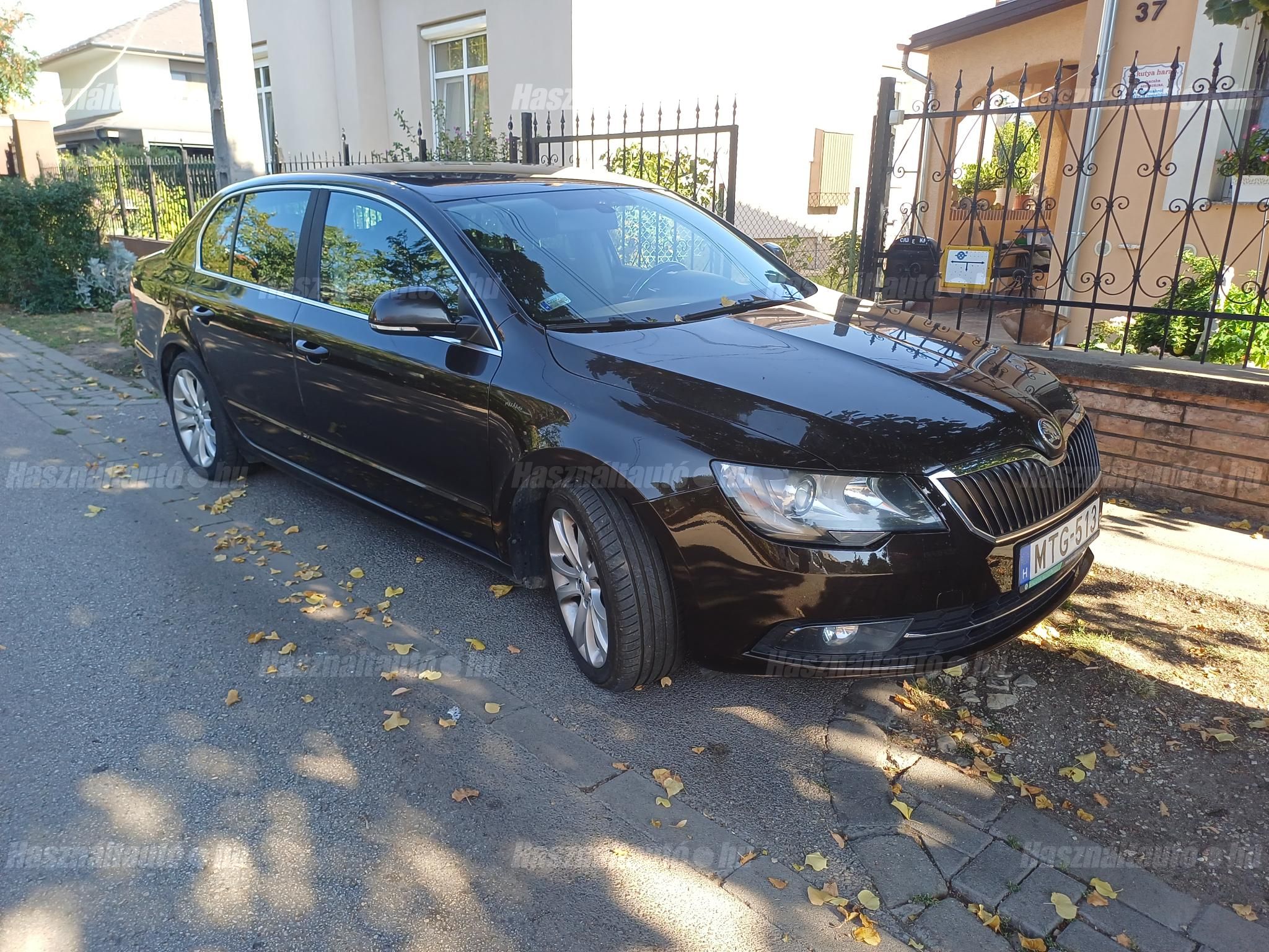 SKODA SUPERB 2014/6 - 1