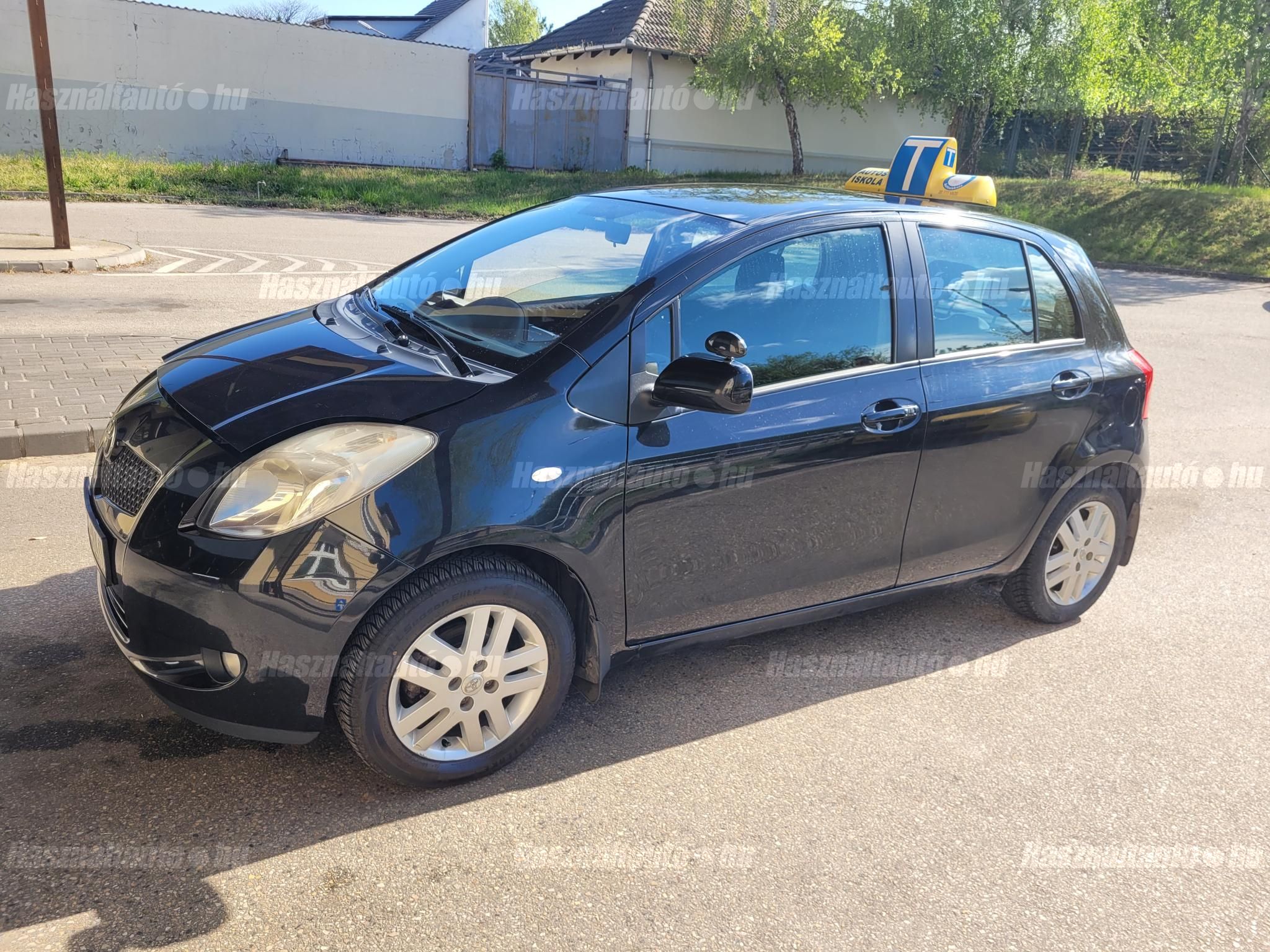 TOYOTA YARIS 2006/8 - 1
