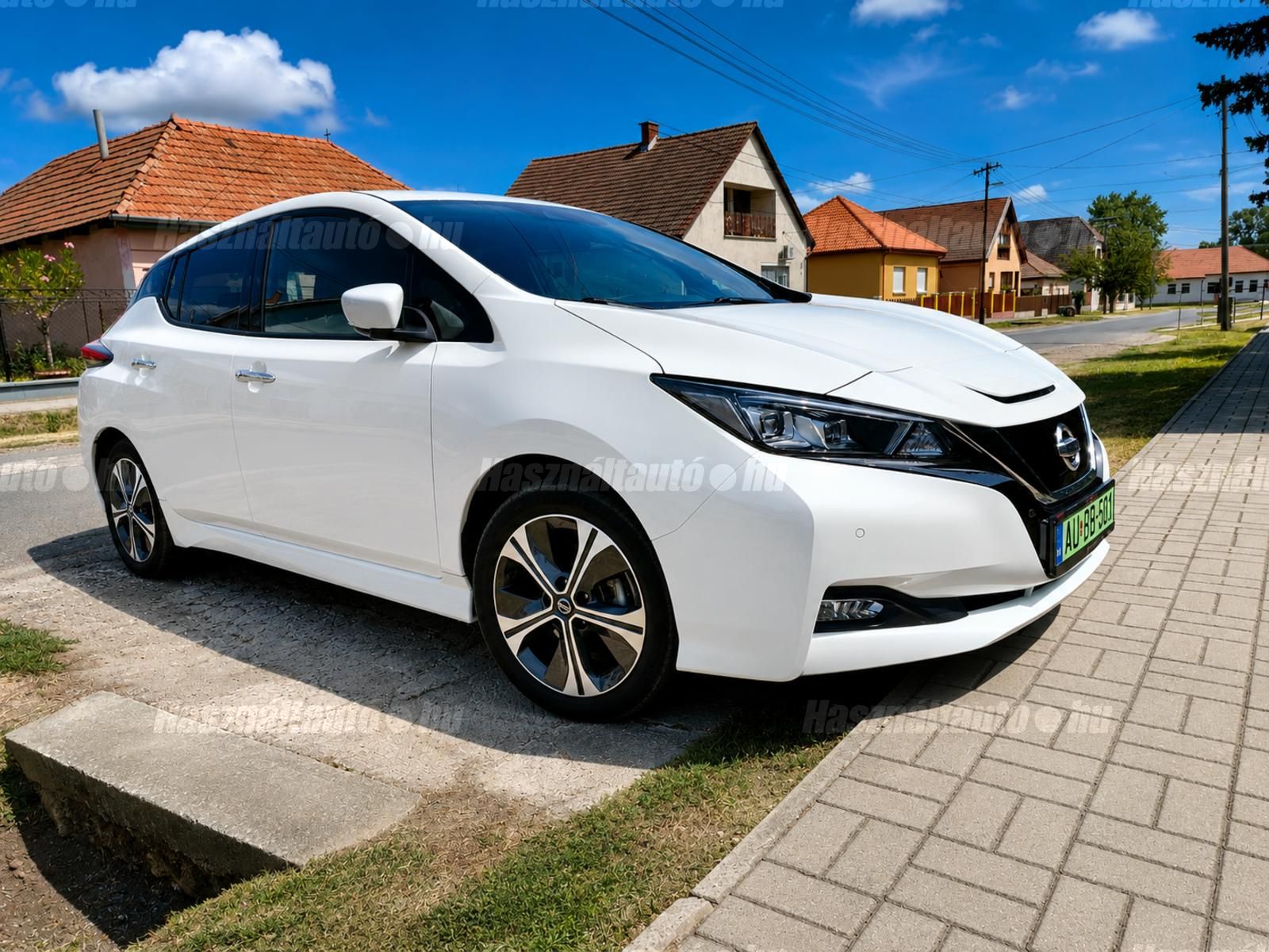 NISSAN LEAF 2021/5 - 1