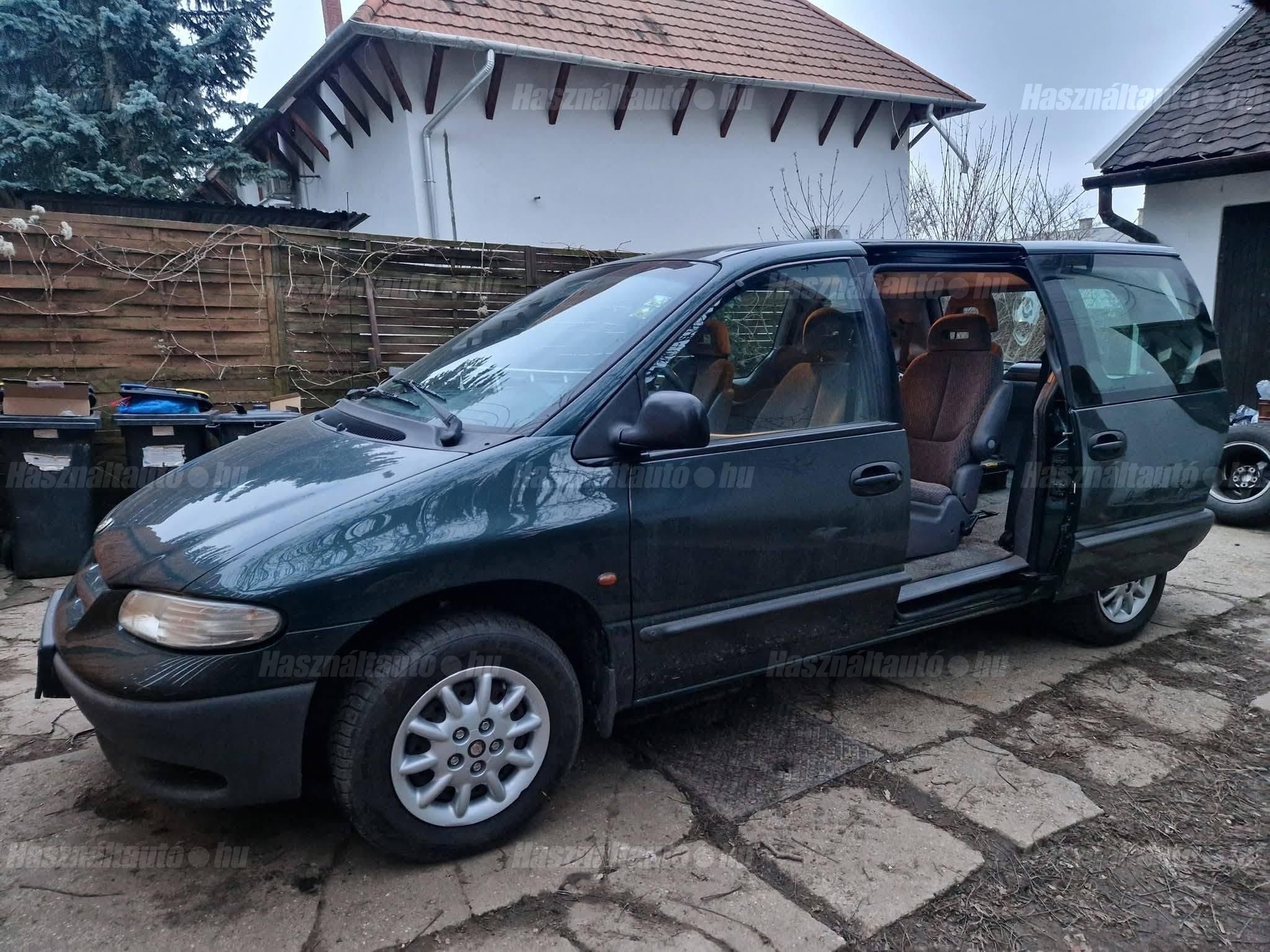 CHRYSLER VOYAGER 2000/10 - 1