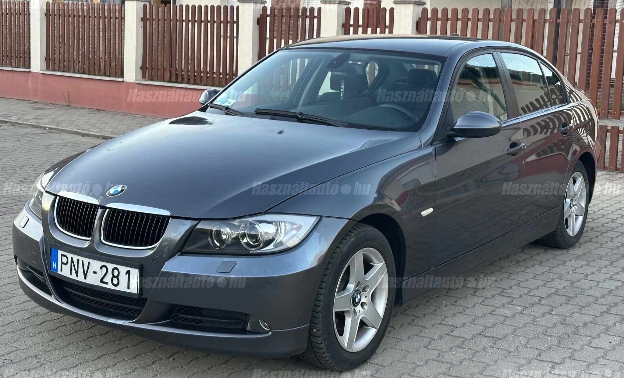 BMW 320 2007/12 - 1