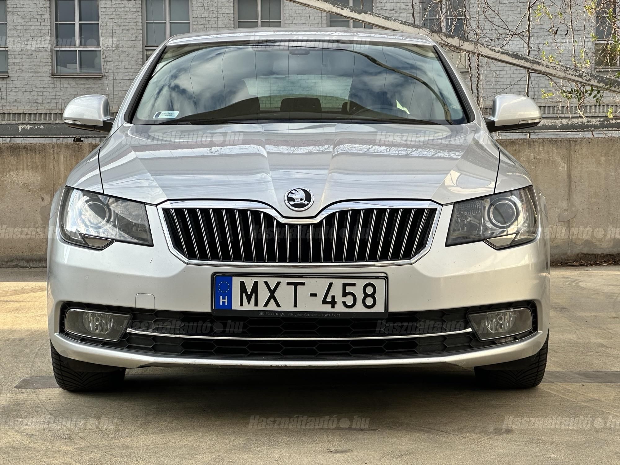 SKODA SUPERB 2014/2 - 1