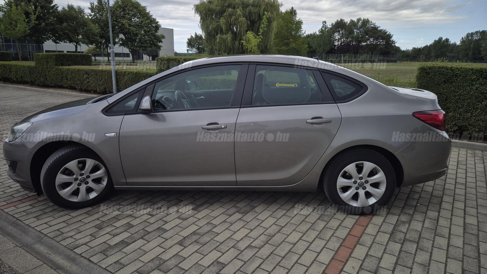 OPEL ASTRA J 2016/4 - 1