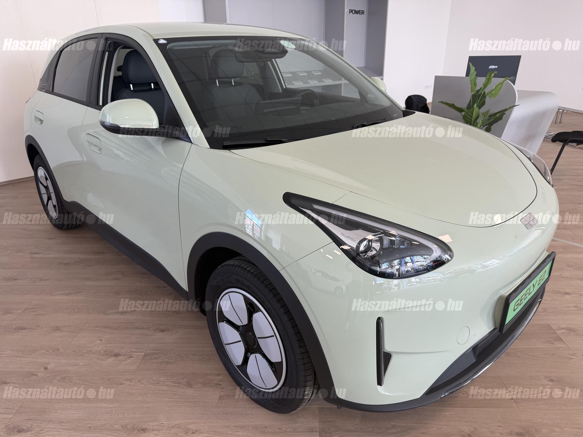 GEELY E2 2026/10 - 1