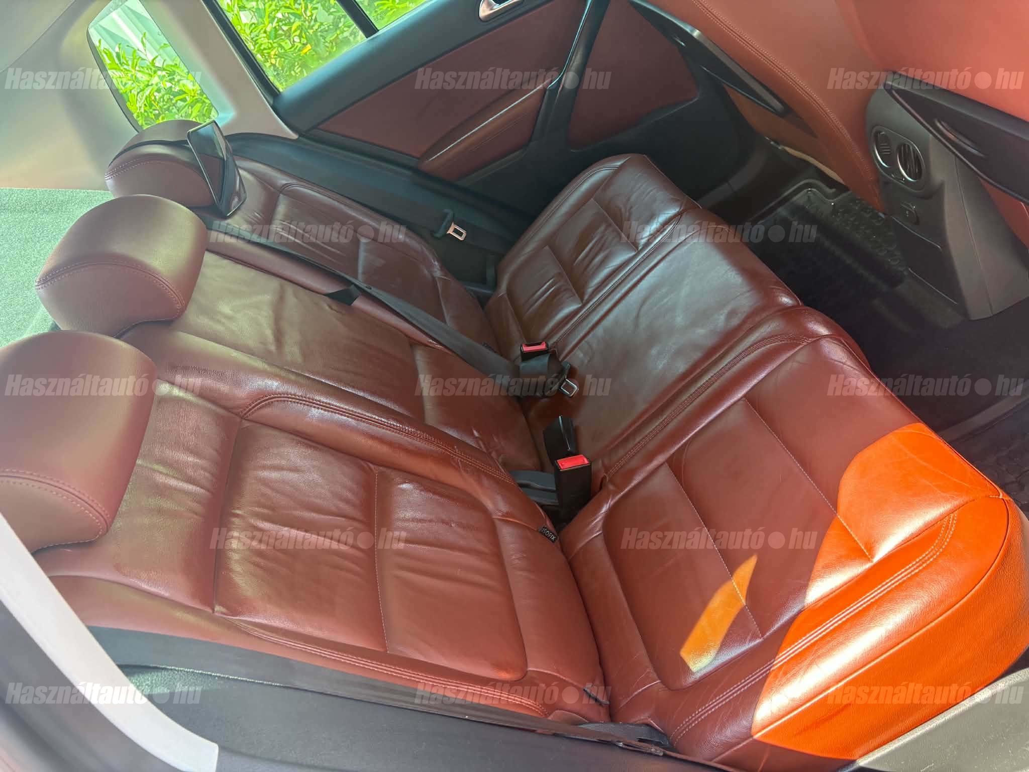 VOLKSWAGEN TIGUAN 2010/8 - 1
