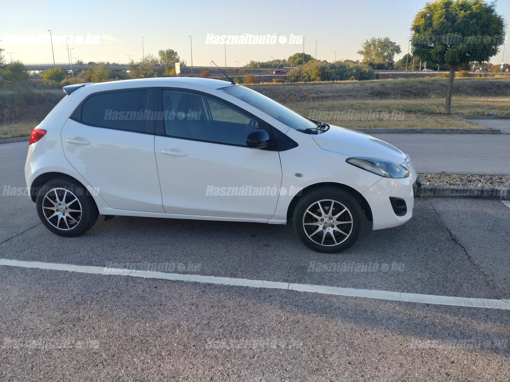 MAZDA 2 2014/10 - 1