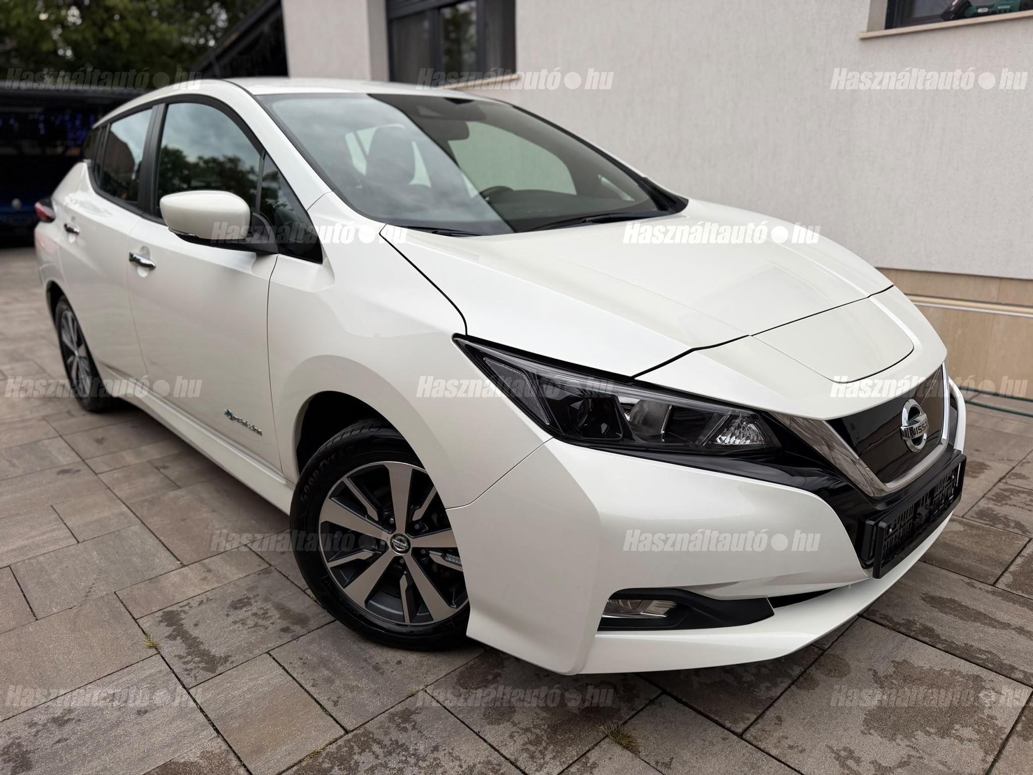 NISSAN LEAF 2020/2 - 1